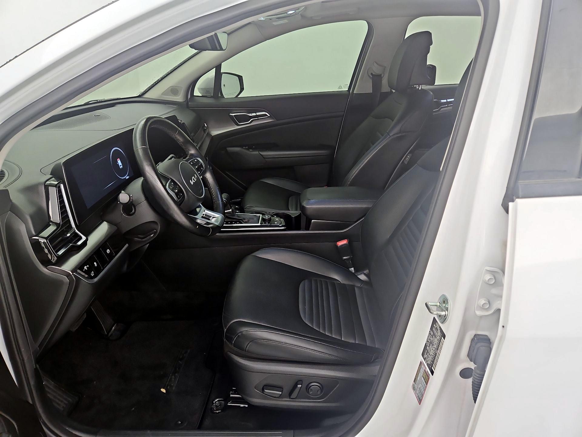 Thumbnail: 2023 Kia Sportage - 11