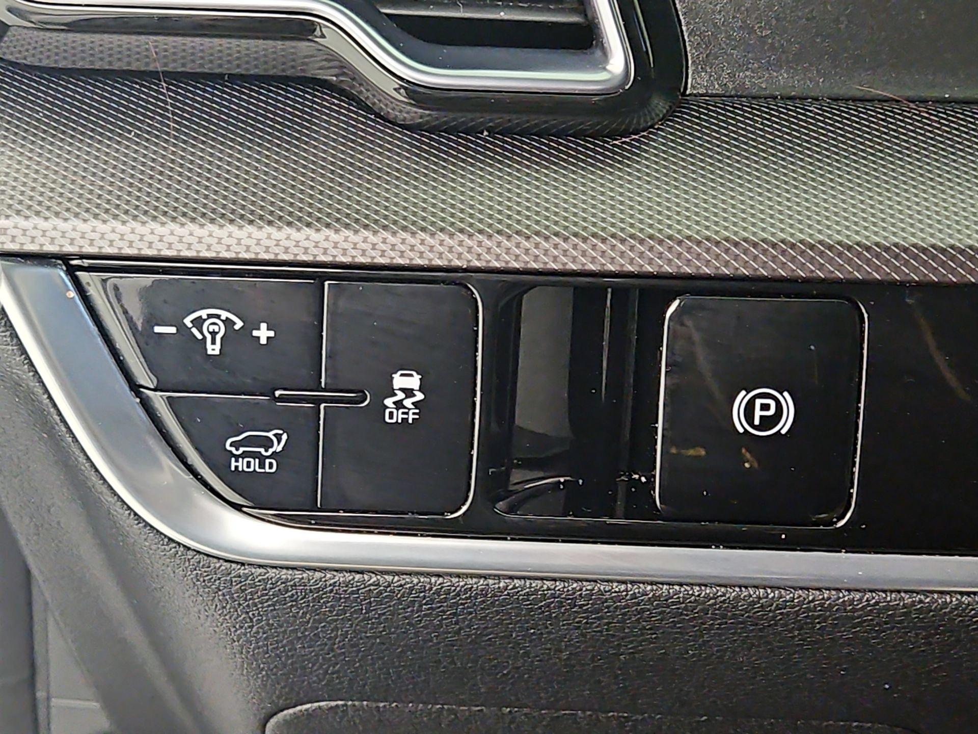 Thumbnail: 2023 Kia Sportage - 13