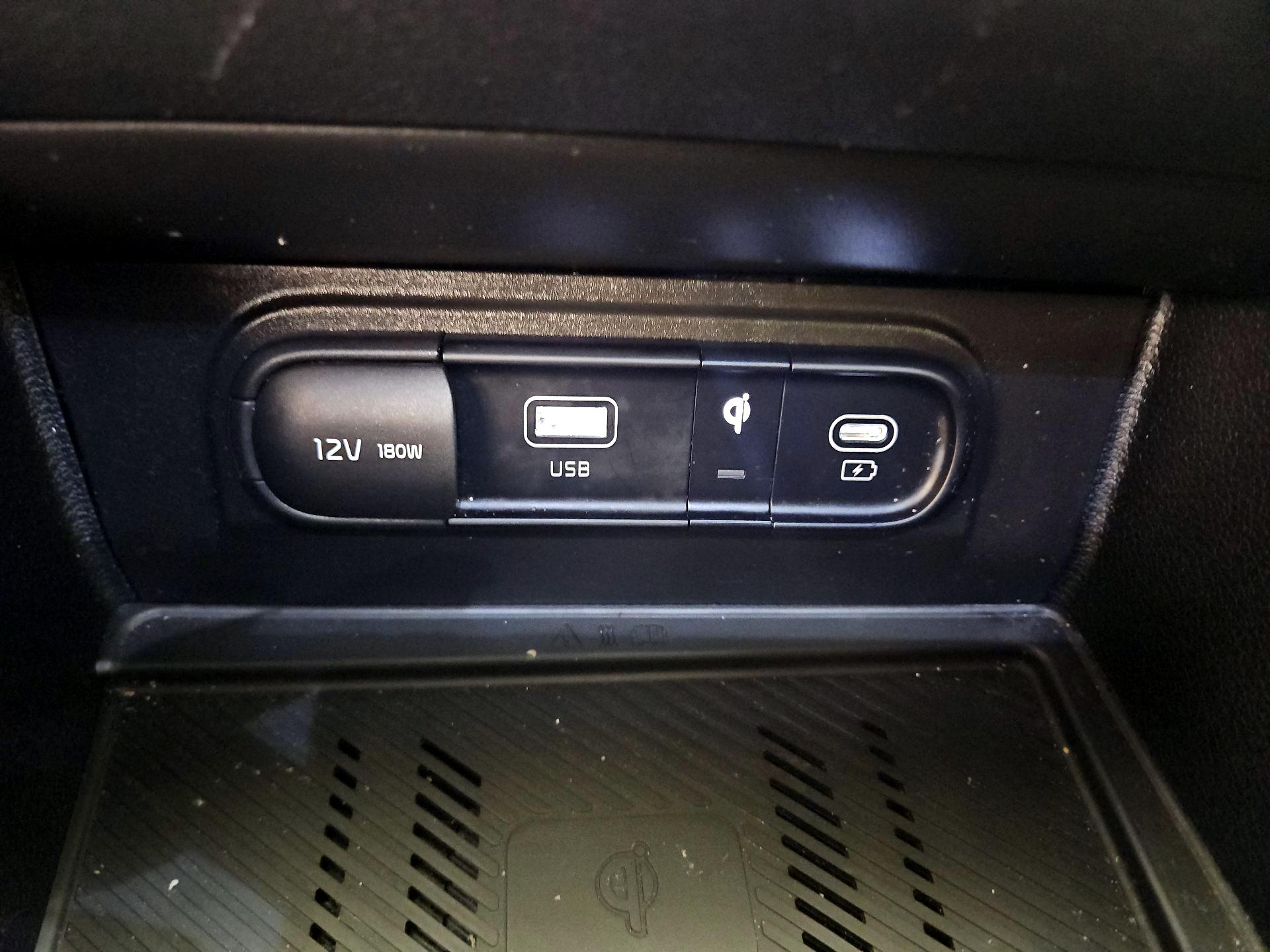 Thumbnail: 2023 Kia Sportage - 19