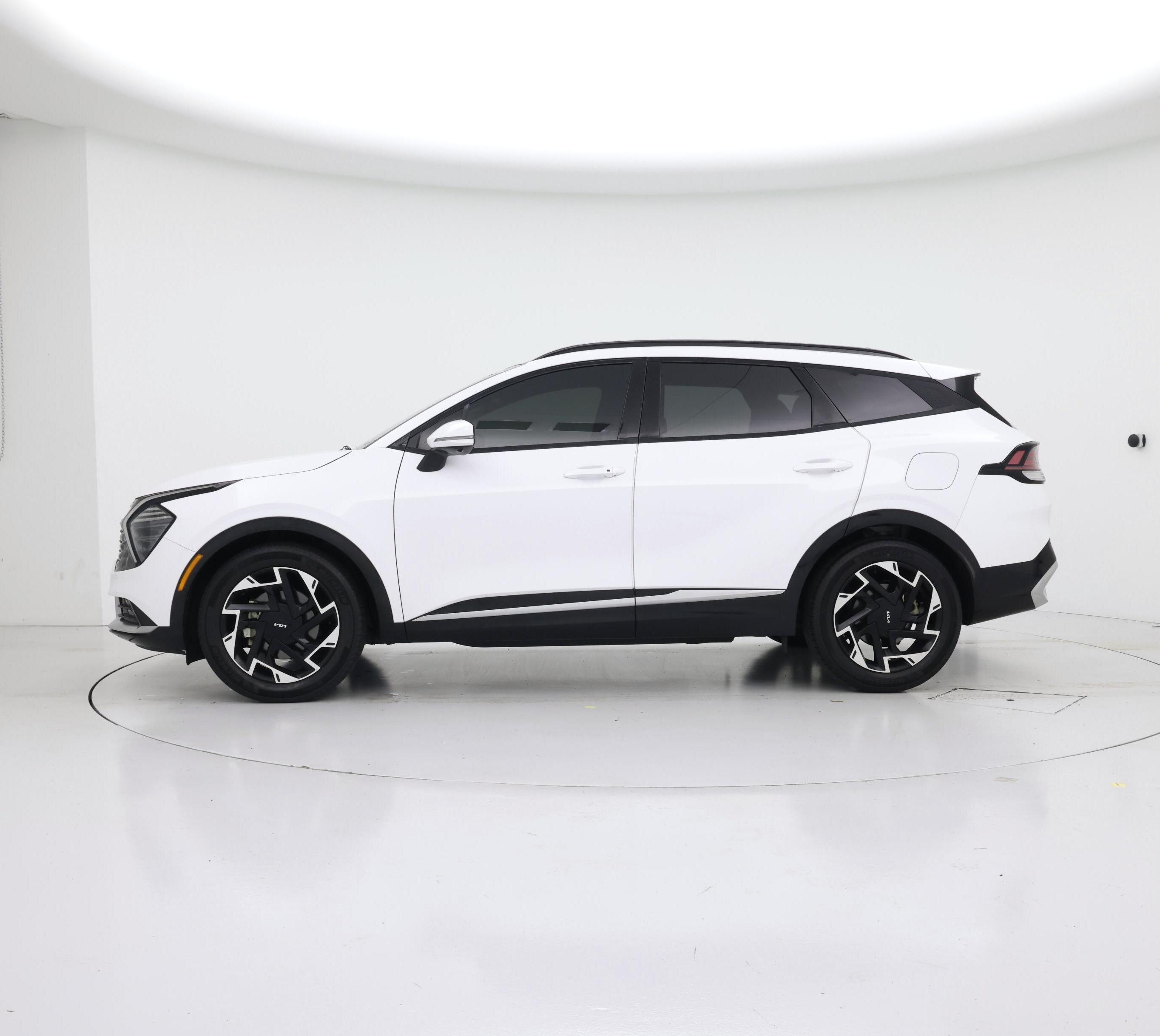 Thumbnail: 2023 Kia Sportage - 3