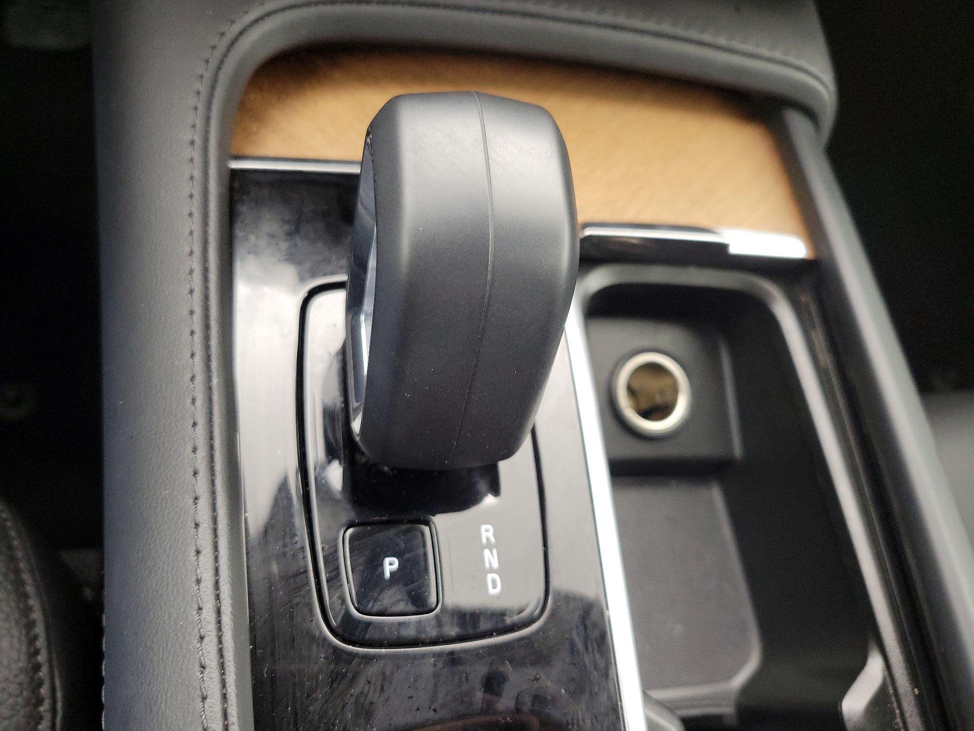 Thumbnail: 2024 Volvo XC90 - 18