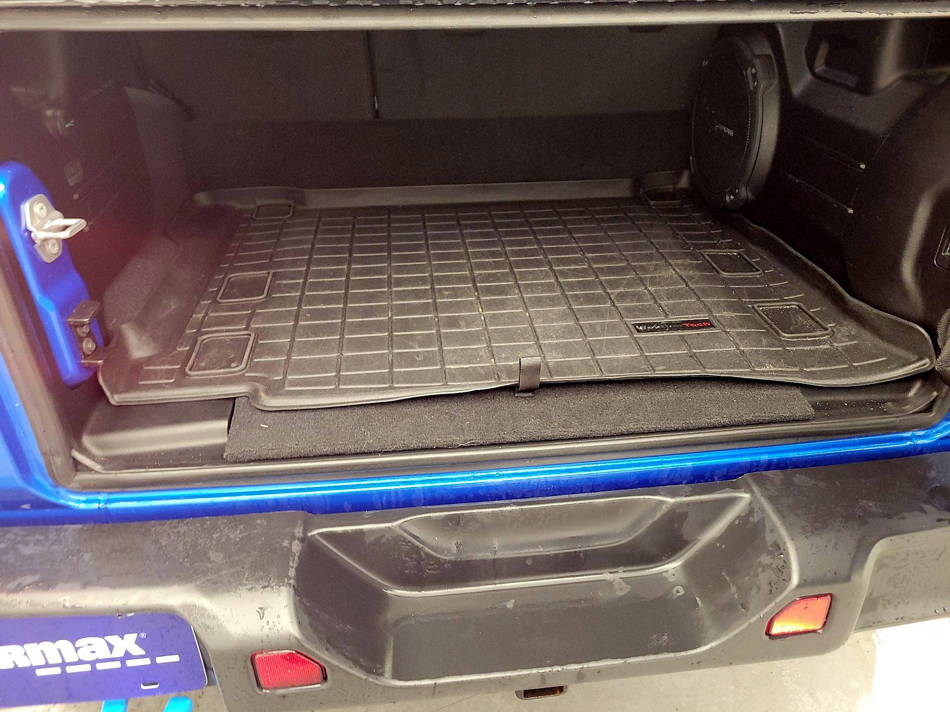 Thumbnail: 2022 Jeep Wrangler - 16