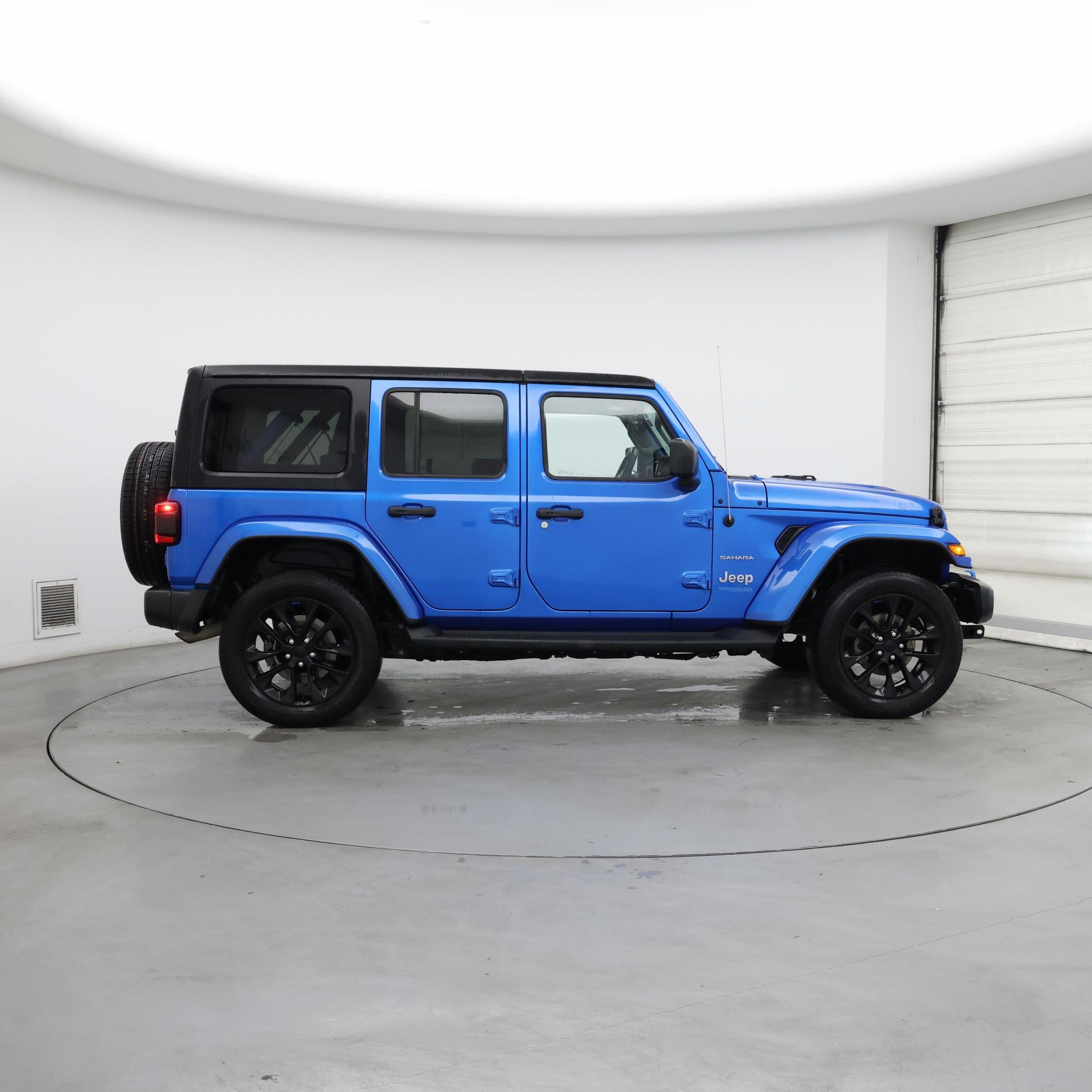 Thumbnail: 2022 Jeep Wrangler - 7