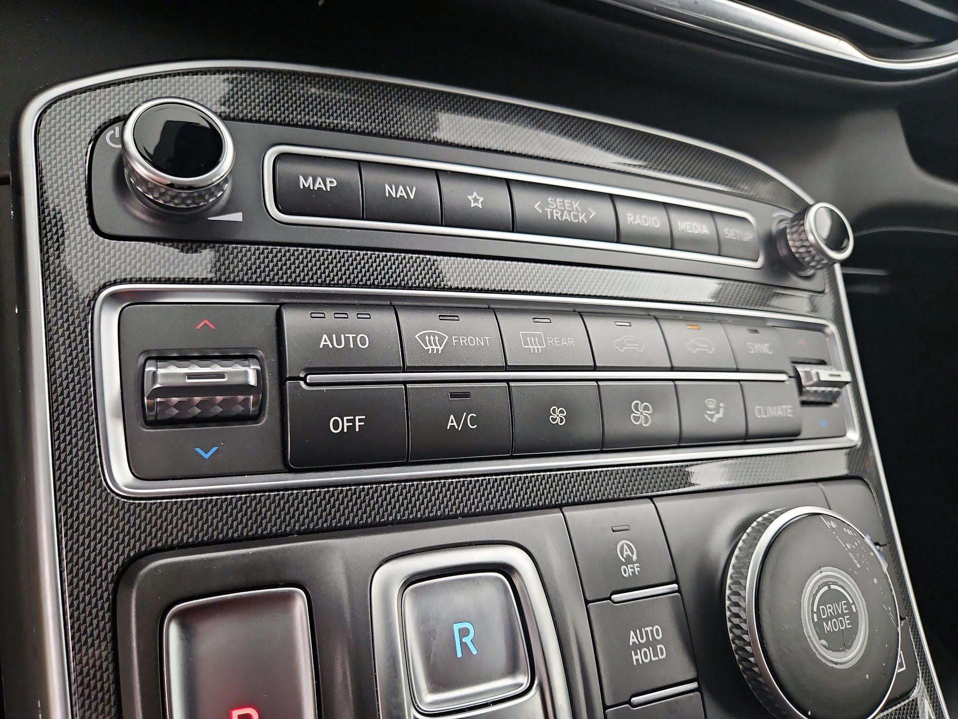 Thumbnail: 2023 Hyundai Santa Fe - 17