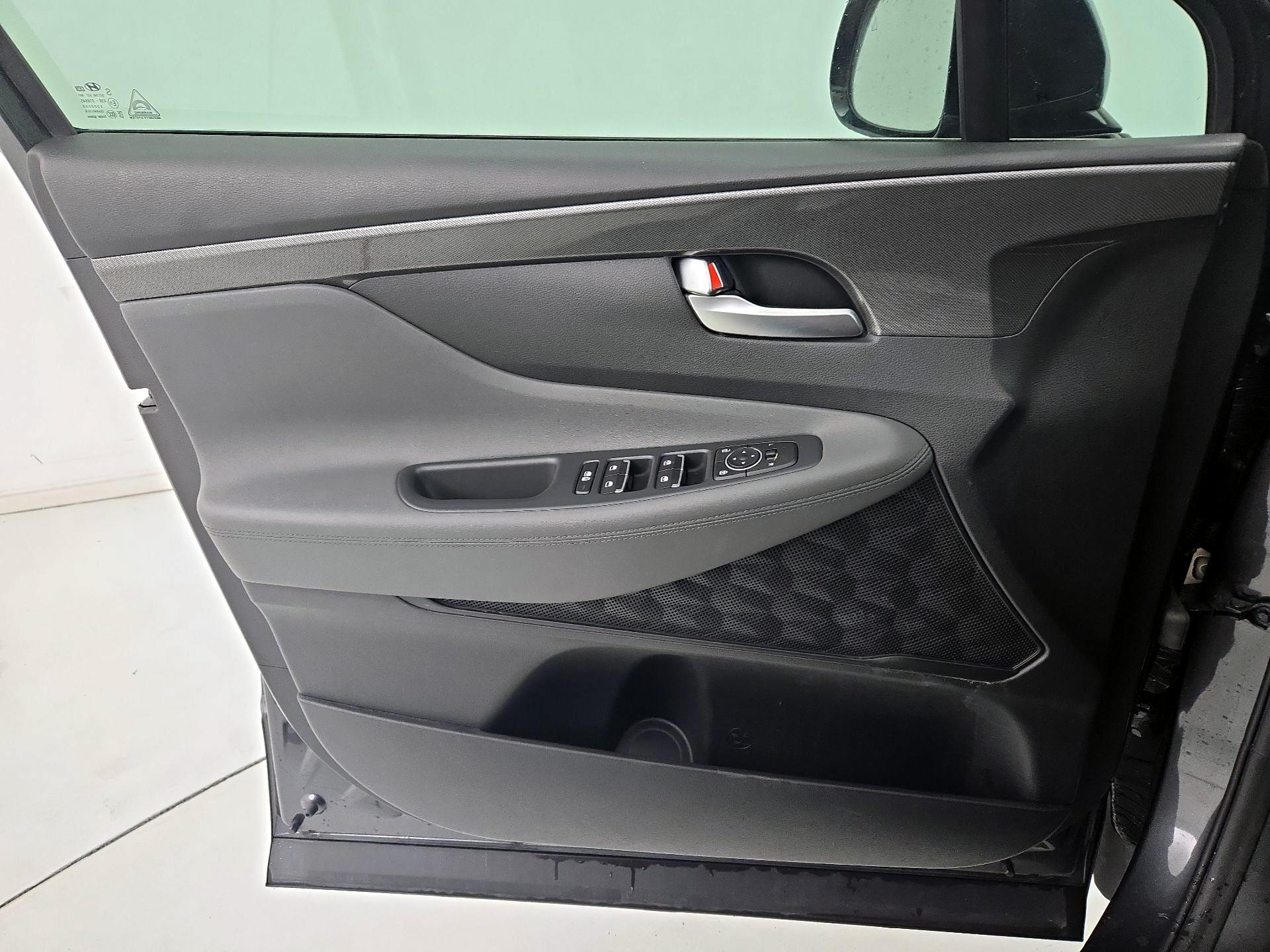 Thumbnail: 2023 Hyundai Santa Fe - 12