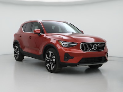 2023 Volvo XC40 B5 Plus Bright Theme