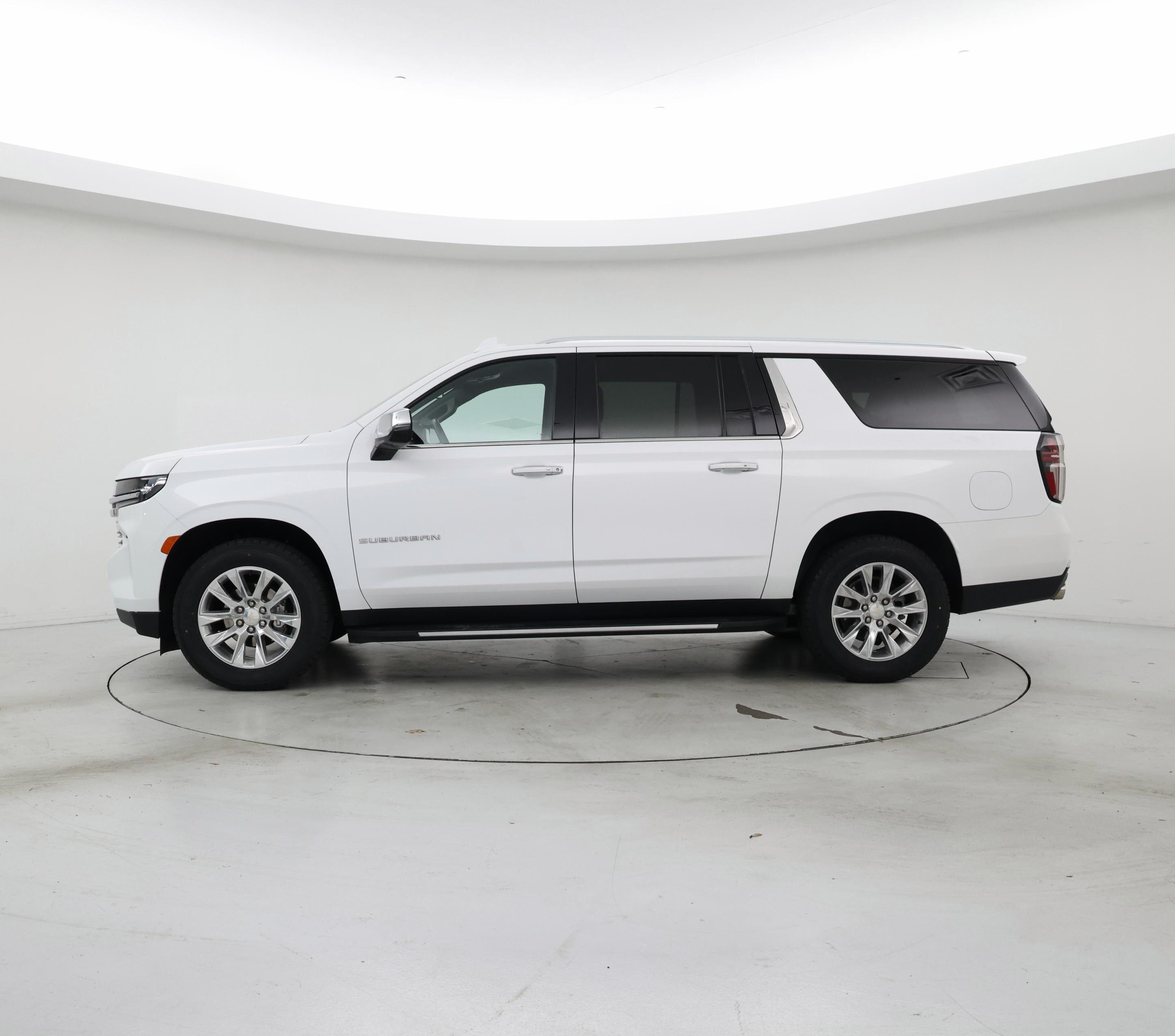 Thumbnail: 2023 Chevrolet Suburban - 3