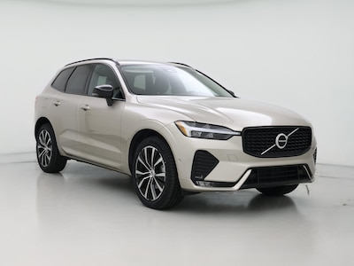 2023 Volvo XC60 B5 Plus Dark Theme