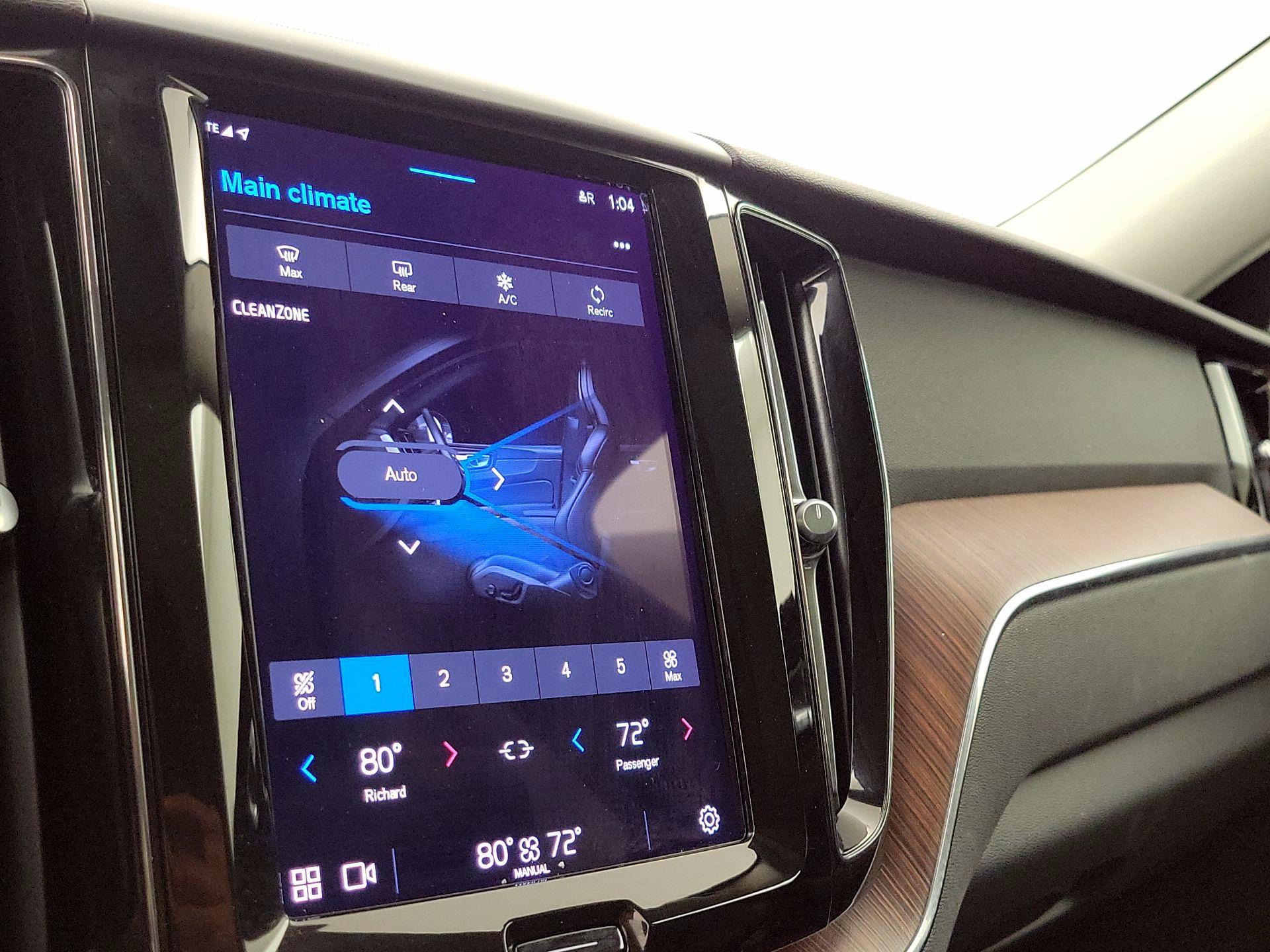 Thumbnail: 2023 Volvo XC60 - 17