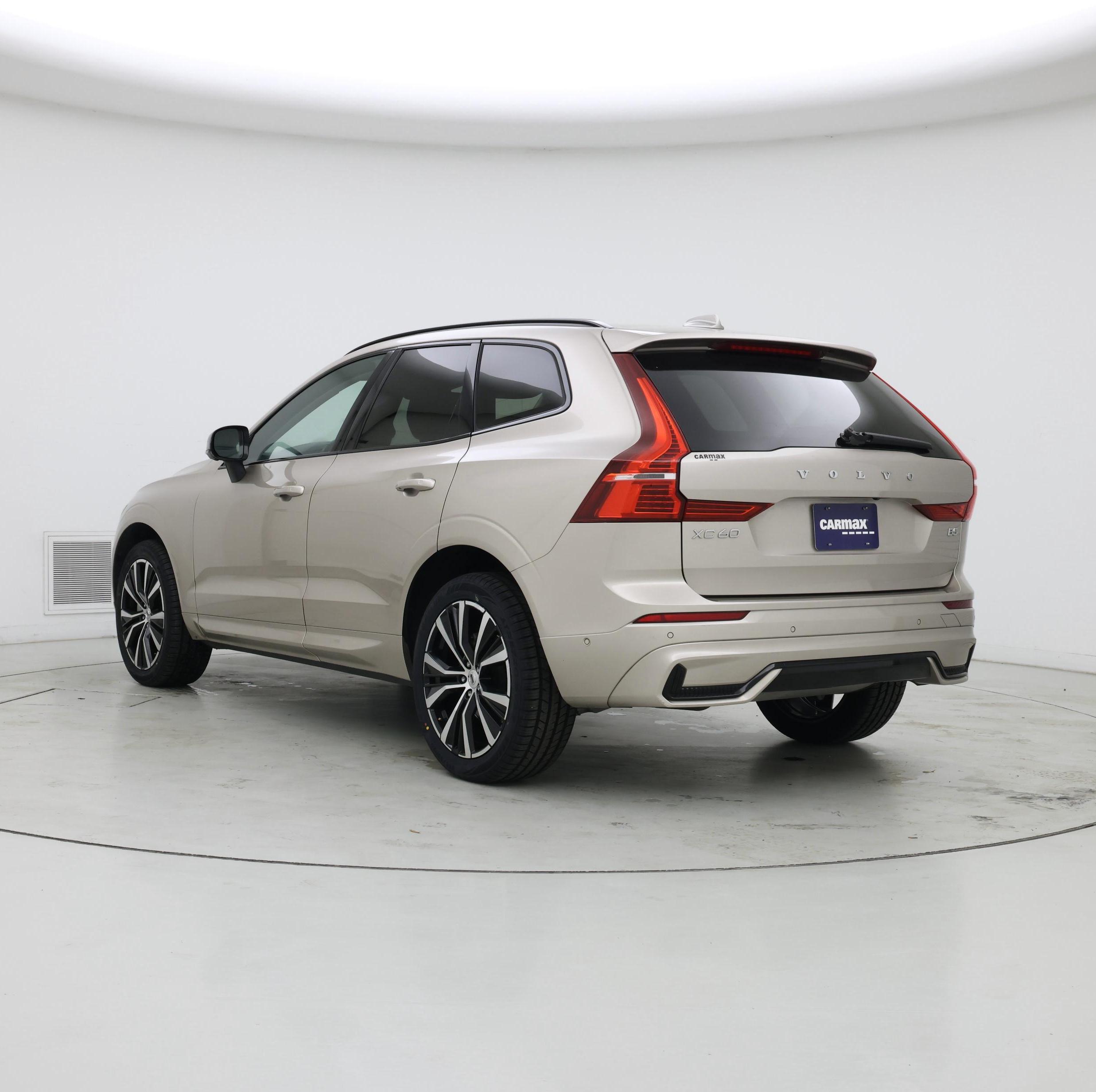 Thumbnail: 2023 Volvo XC60 - 2