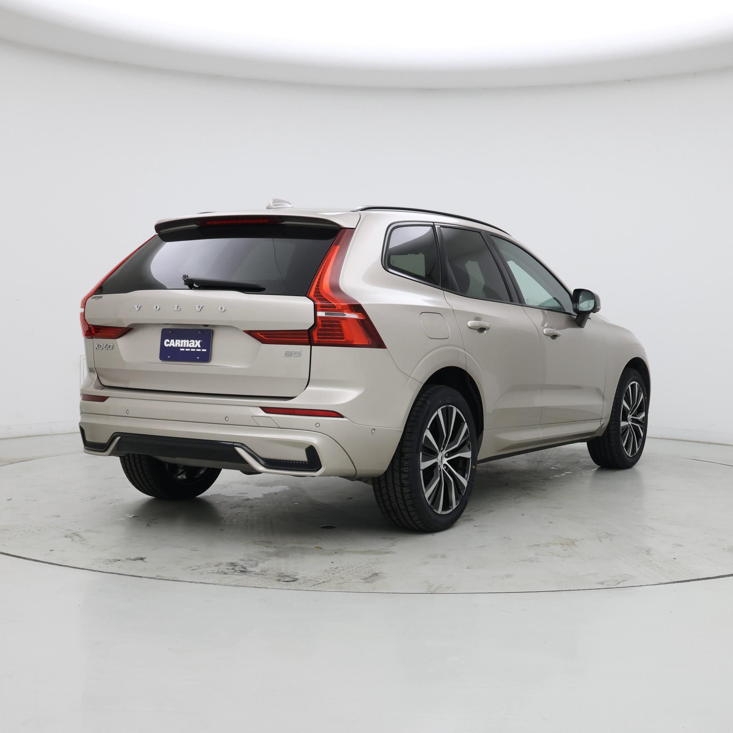 Thumbnail: 2023 Volvo XC60 - 8