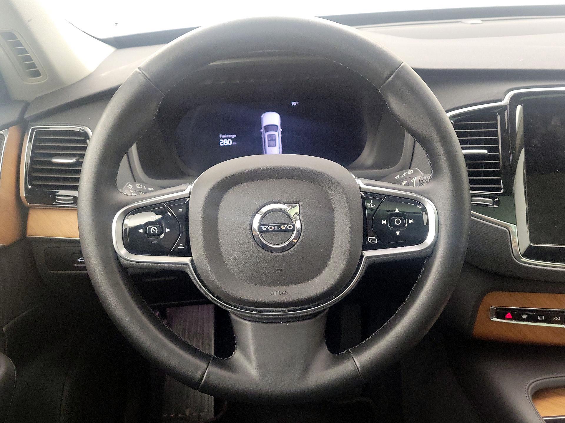 Thumbnail: 2025 Volvo XC90 - 10