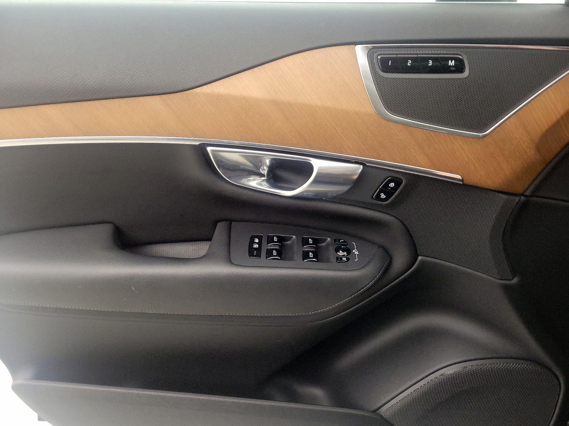 Thumbnail: 2025 Volvo XC90 - 12