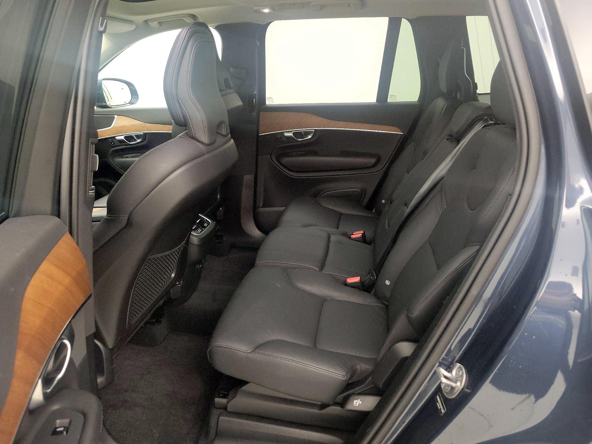 Thumbnail: 2025 Volvo XC90 - 19