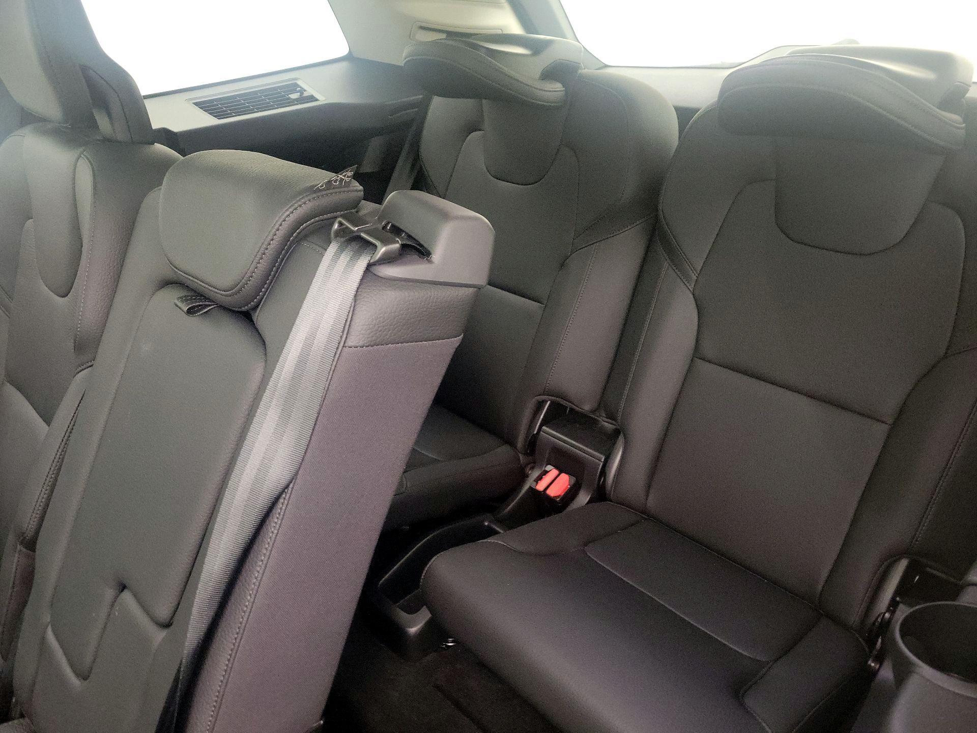 Thumbnail: 2025 Volvo XC90 - 20