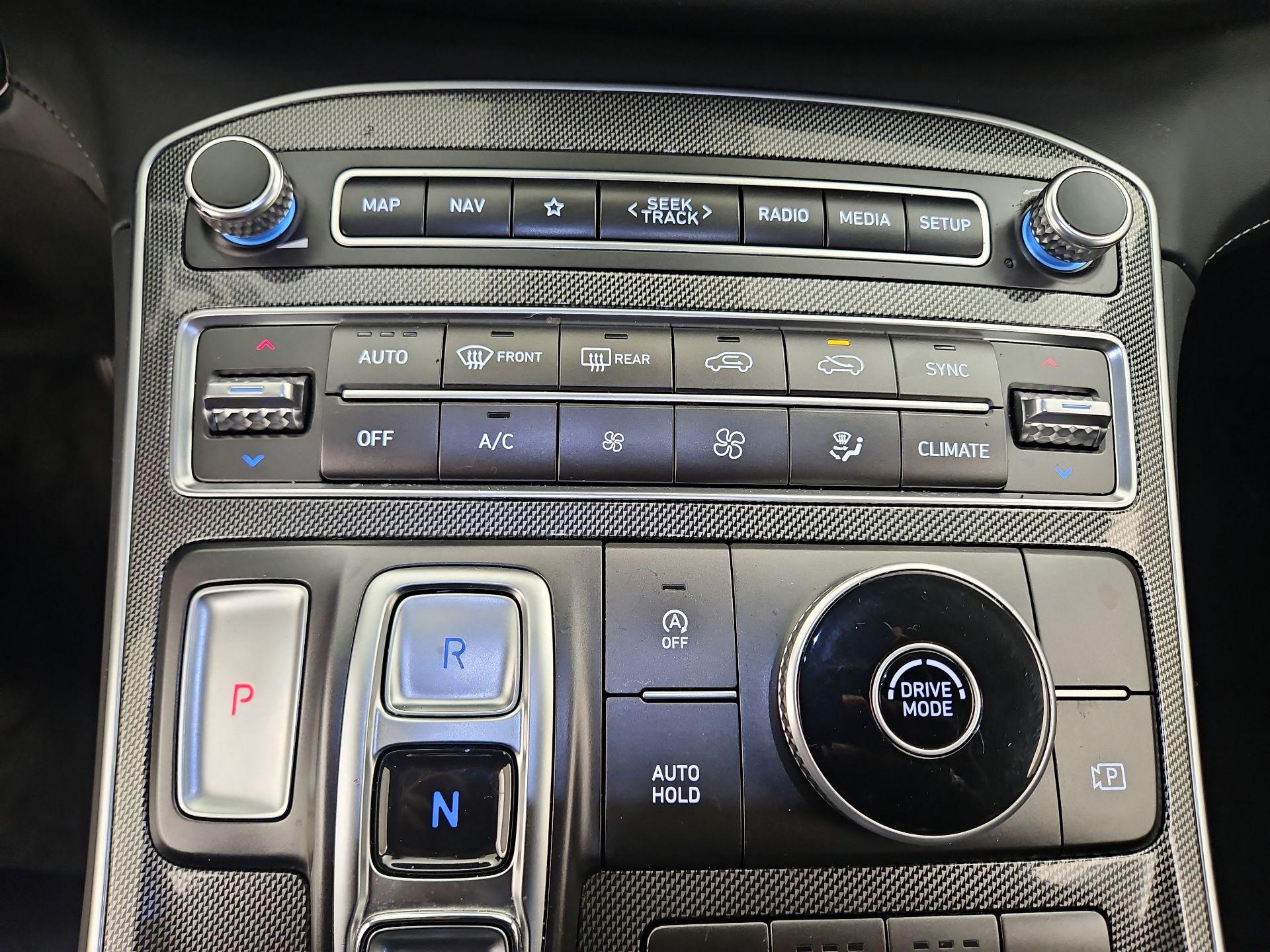 Thumbnail: 2023 Hyundai Santa Fe - 17