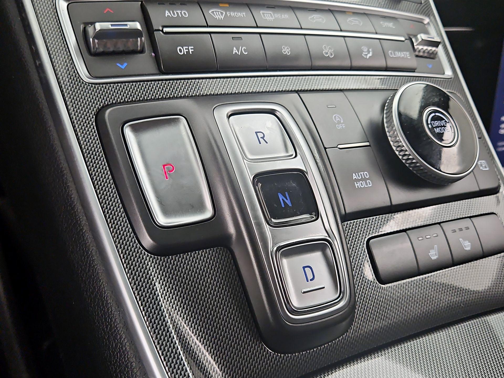 Thumbnail: 2023 Hyundai Santa Fe - 18