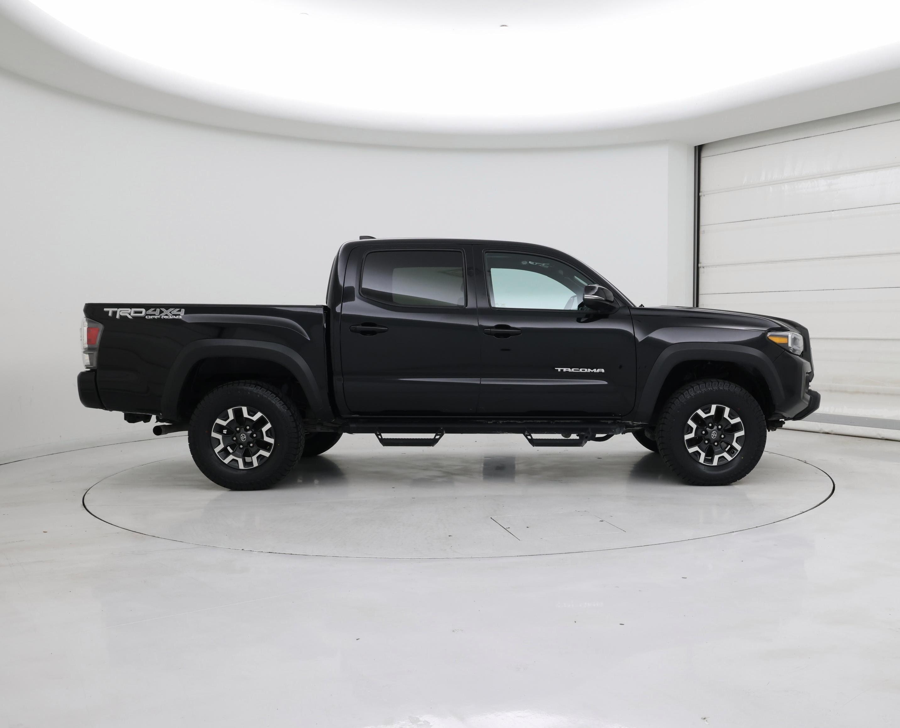 Thumbnail: 2021 Toyota Tacoma - 7