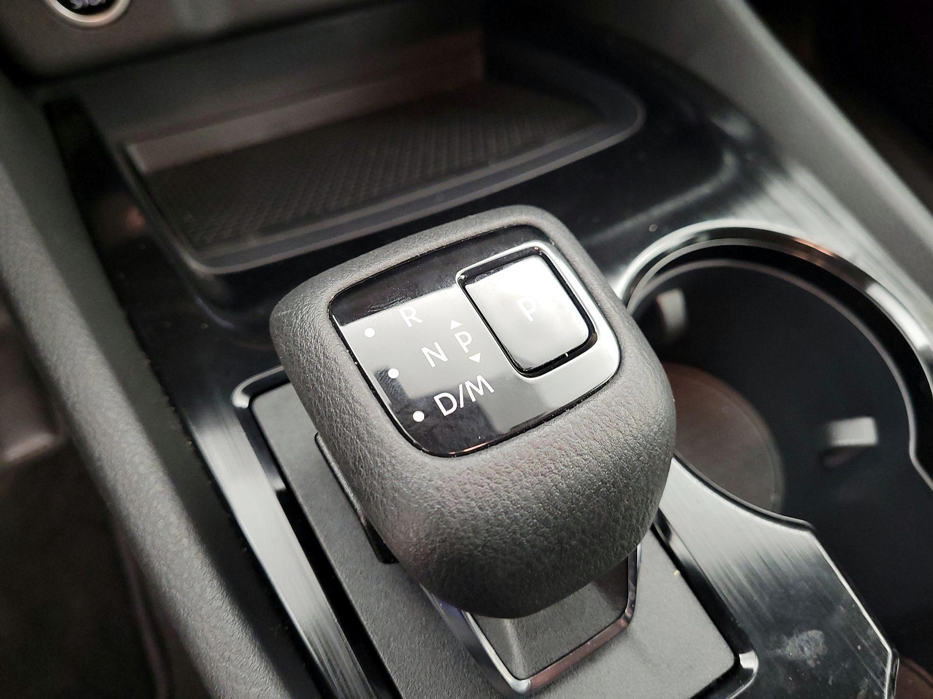 Thumbnail: 2022 Nissan Rogue - 17