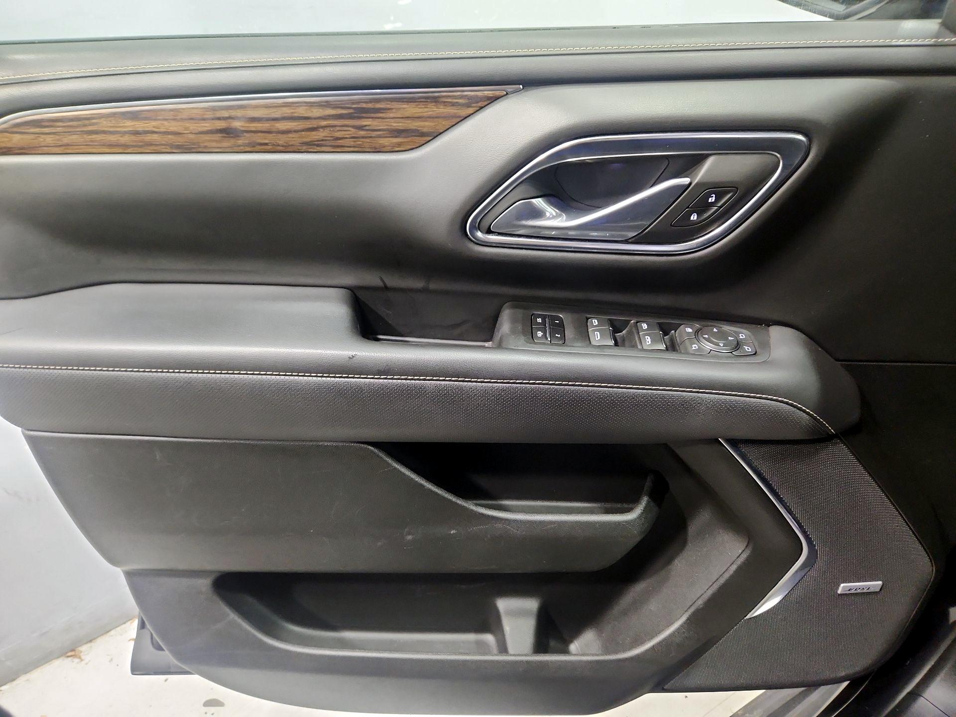 Thumbnail: 2023 Chevrolet Suburban - 12