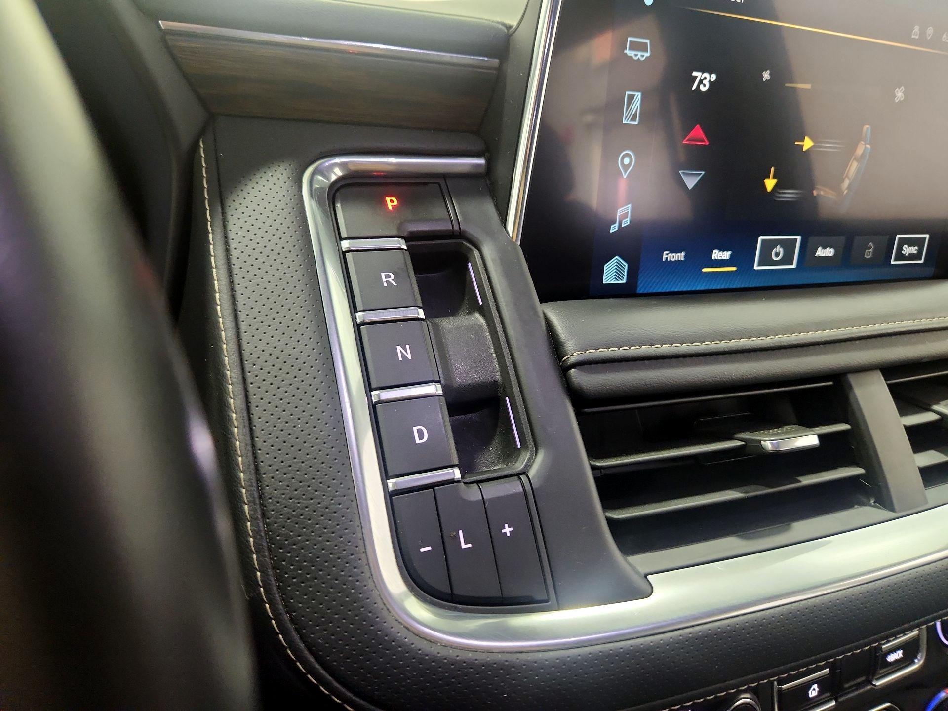 Thumbnail: 2023 Chevrolet Suburban - 18