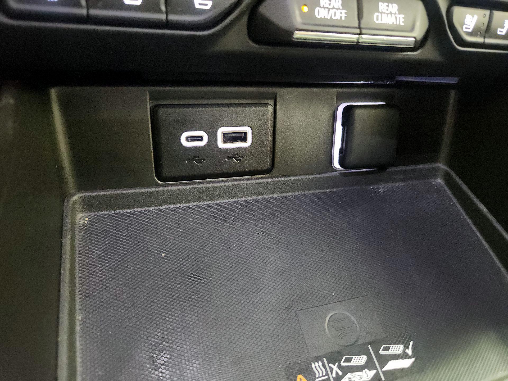 Thumbnail: 2023 Chevrolet Suburban - 19