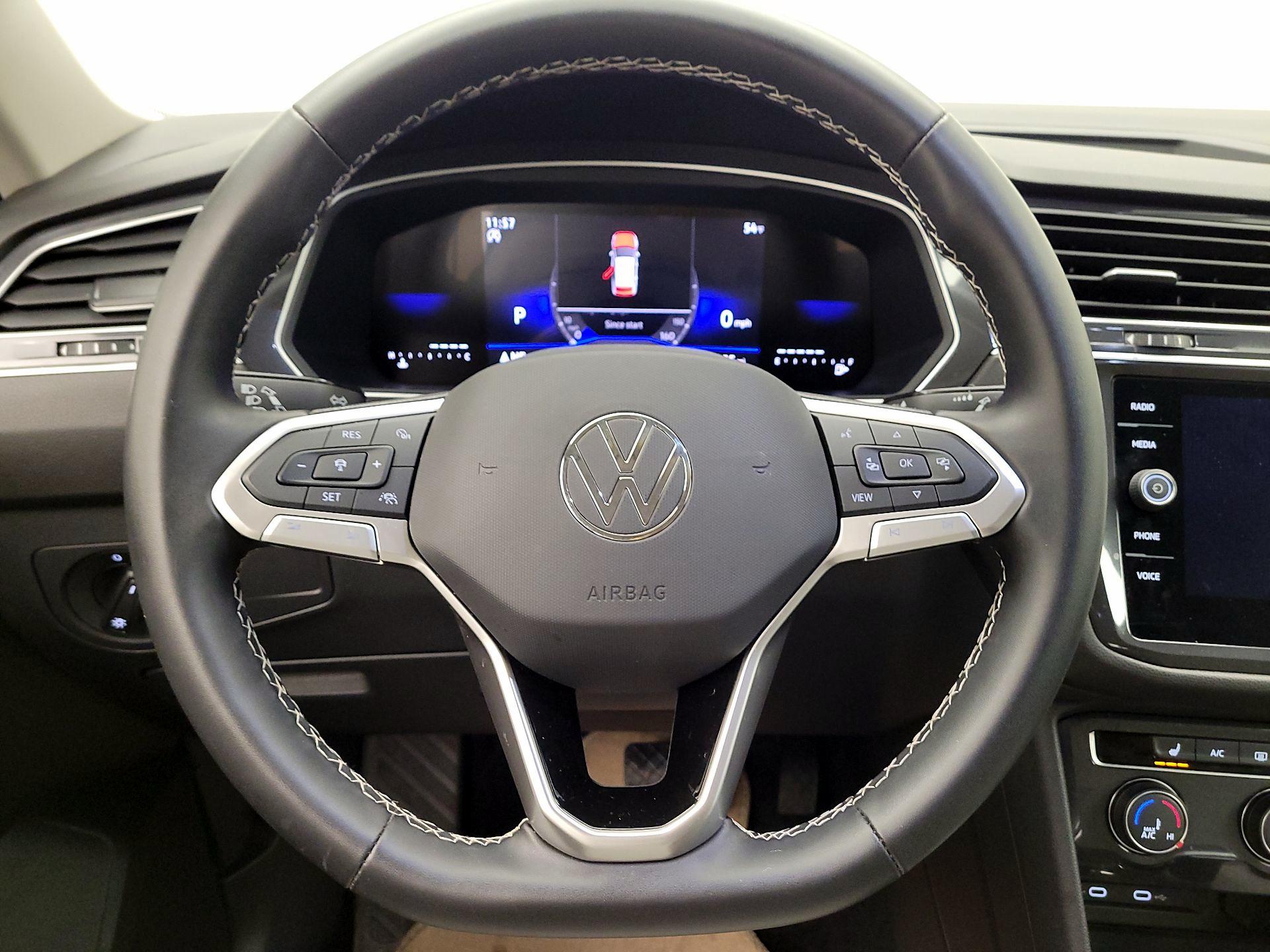 Thumbnail: 2024 Volkswagen Tiguan - 10