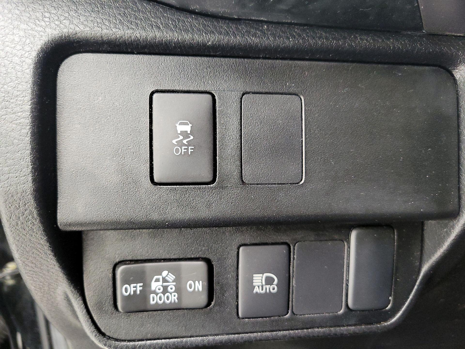 Thumbnail: 2023 Toyota Tacoma - 13