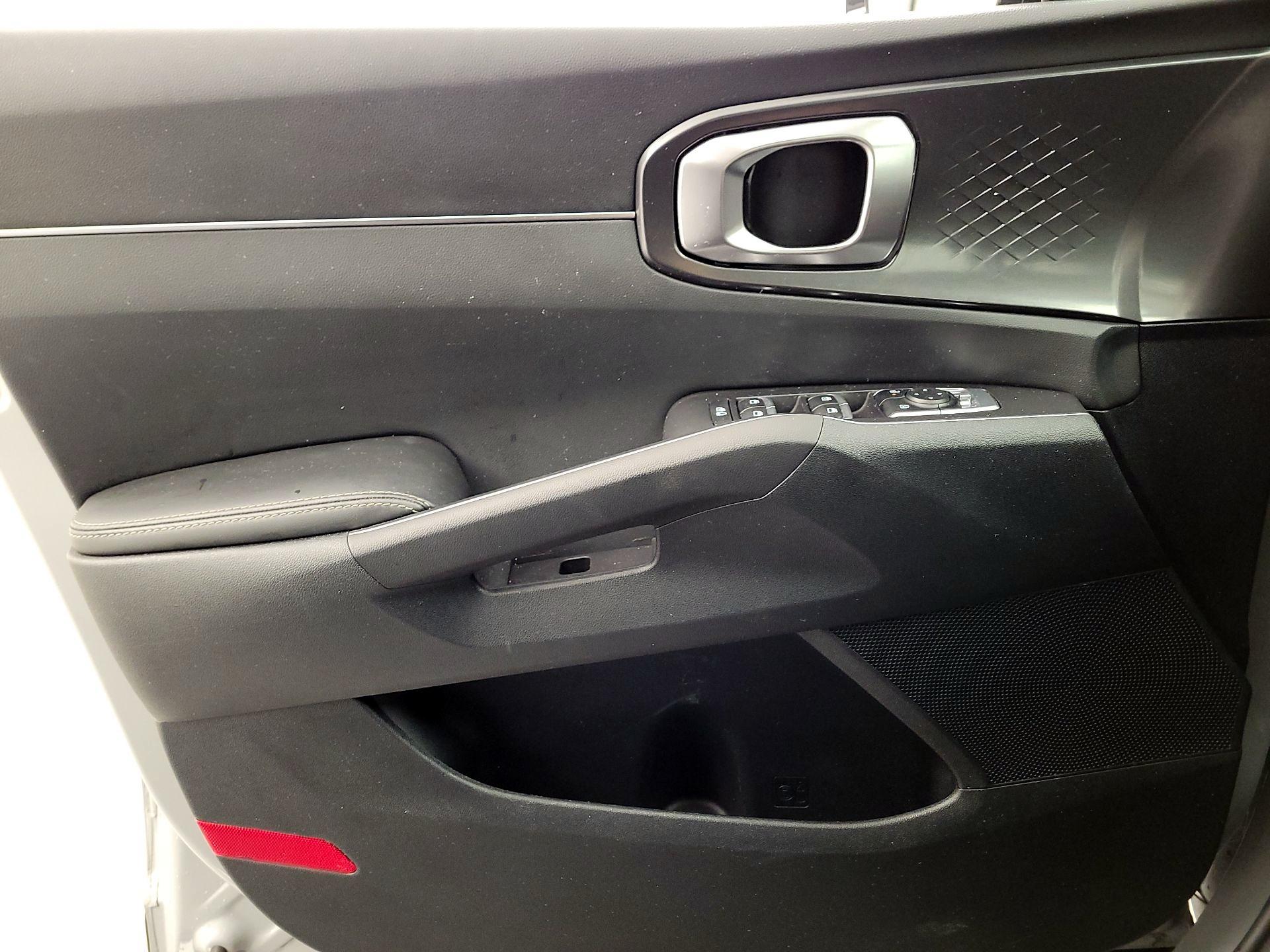 Thumbnail: 2024 Kia Sorento - 12