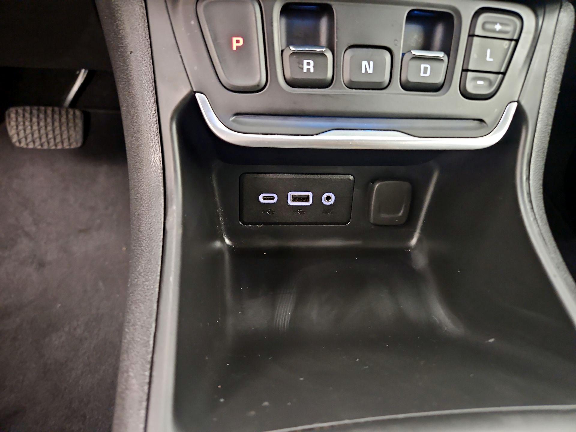 Thumbnail: 2020 GMC Terrain - 18