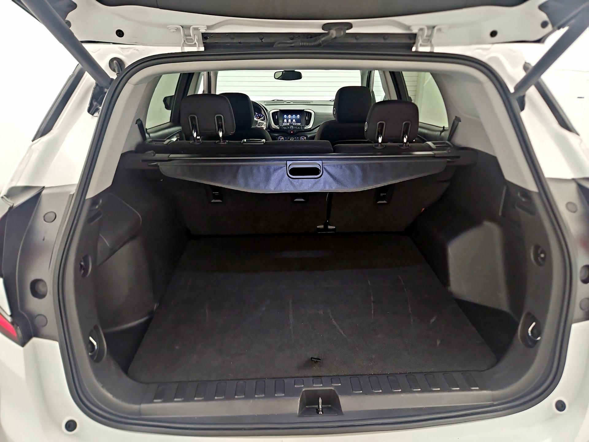 Thumbnail: 2020 GMC Terrain - 20