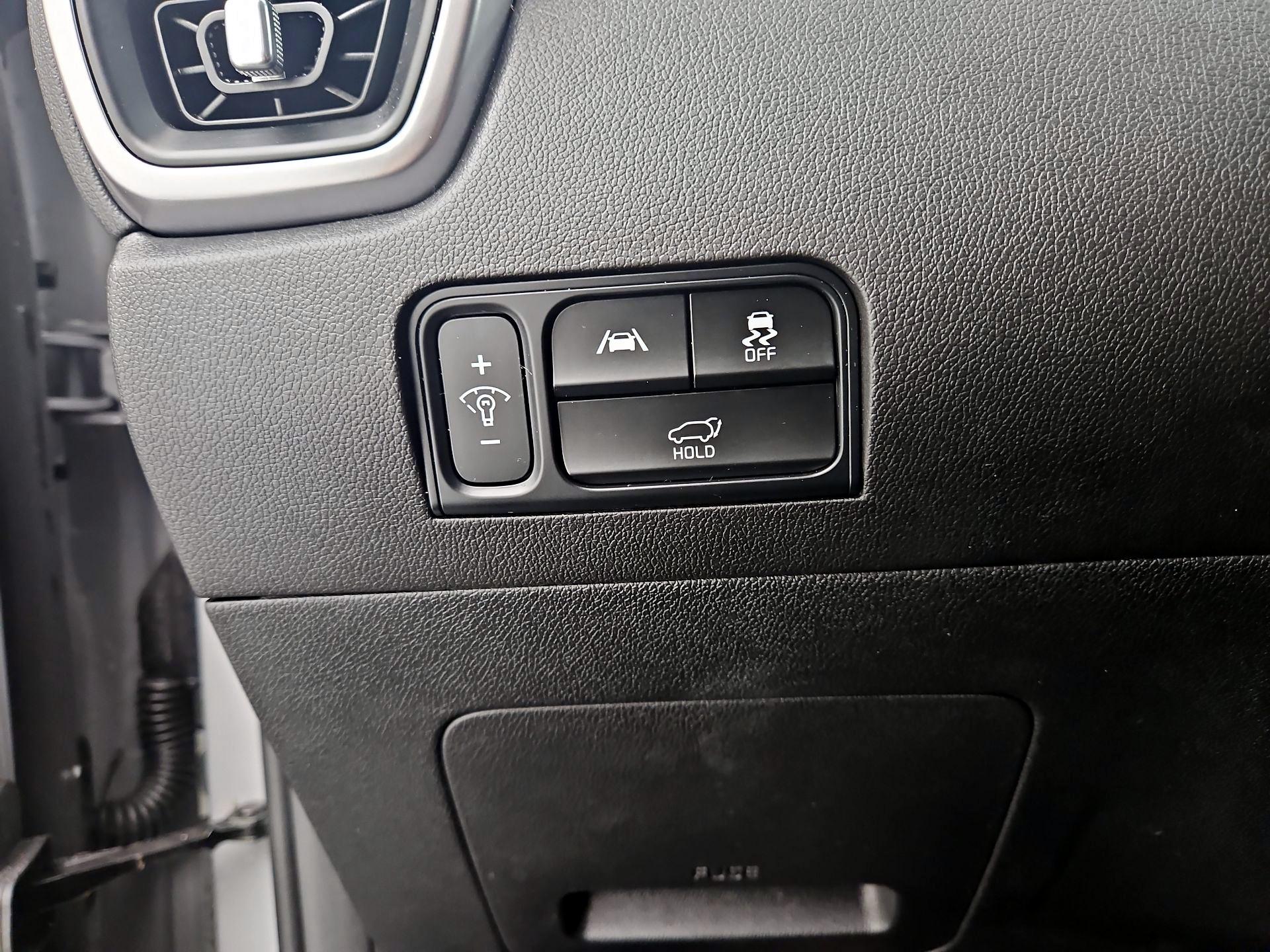 Thumbnail: 2023 Kia Sorento - 13