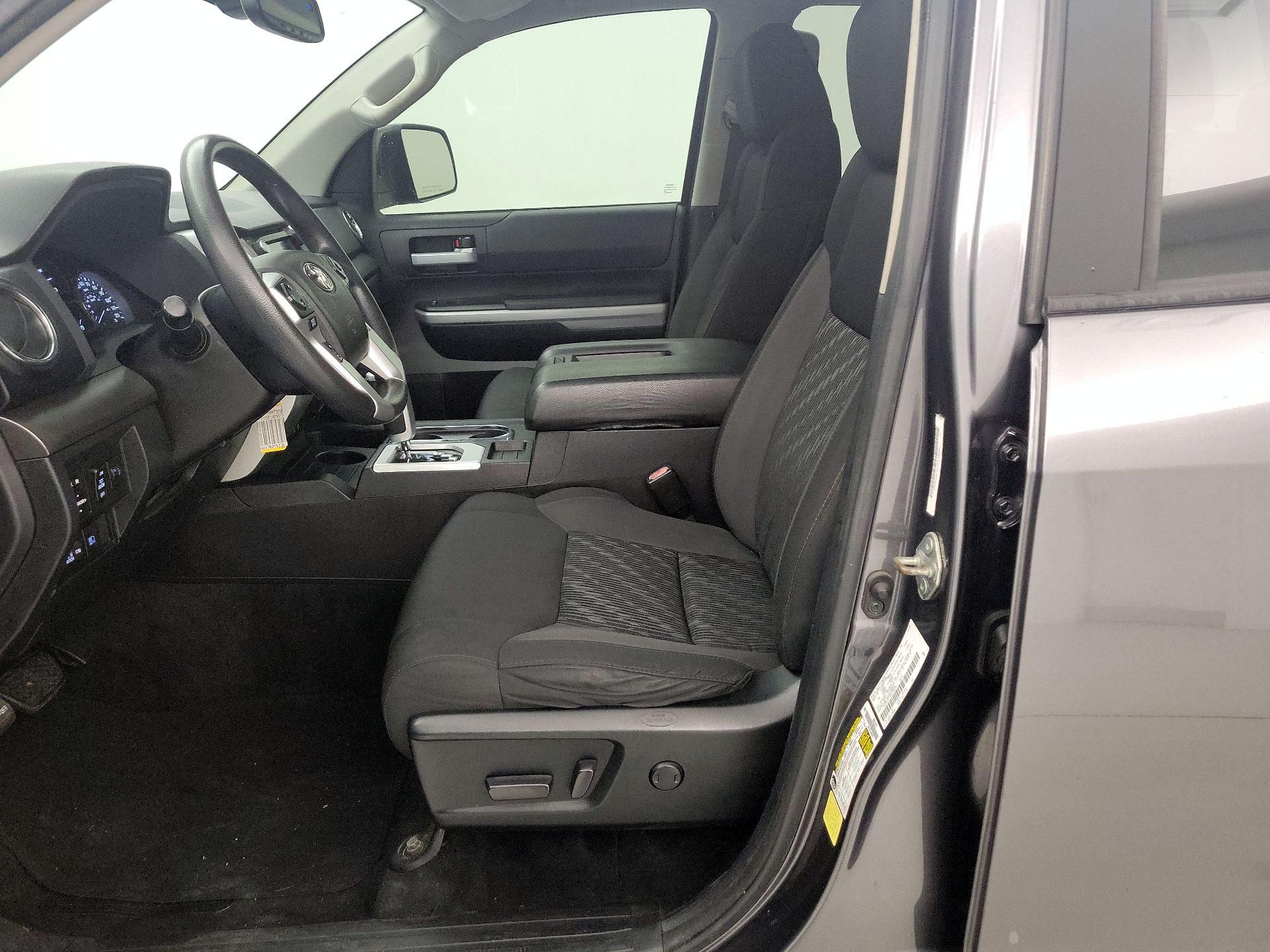 Thumbnail: 2021 Toyota Tundra - 11