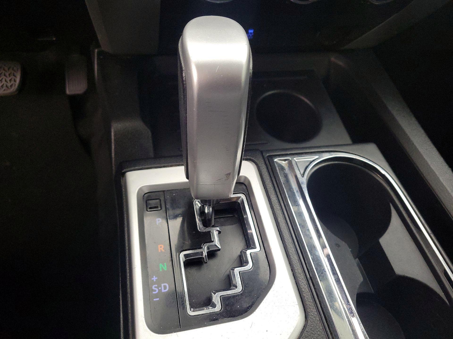 Thumbnail: 2021 Toyota Tundra - 17