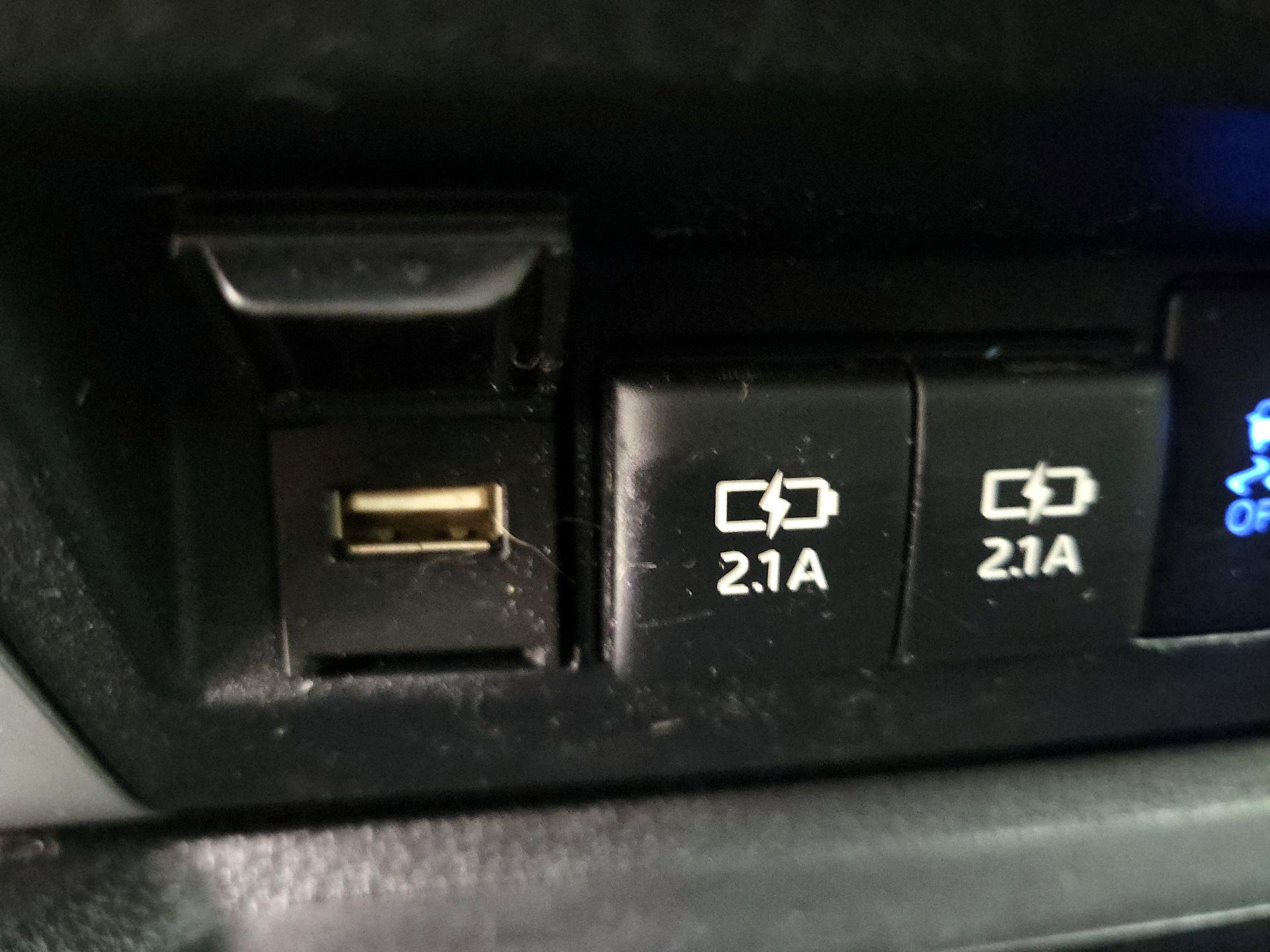 Thumbnail: 2021 Toyota Tundra - 18