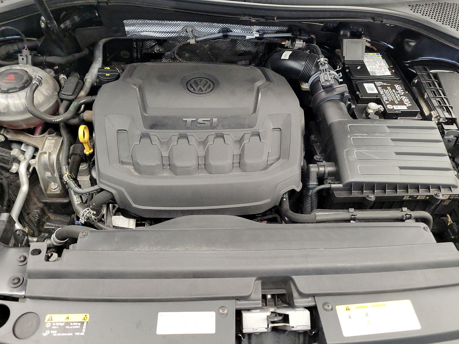 Thumbnail: 2022 Volkswagen Tiguan - 17