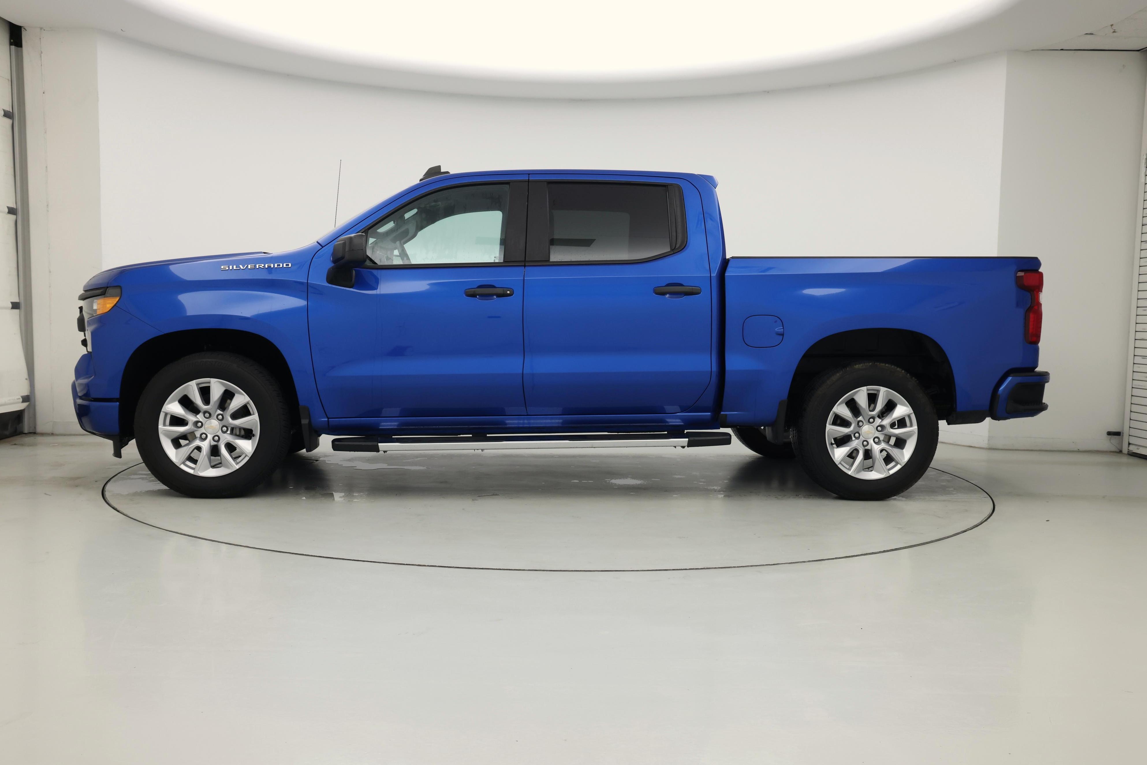 Thumbnail: 2023 Chevrolet Silverado 1500 - 3