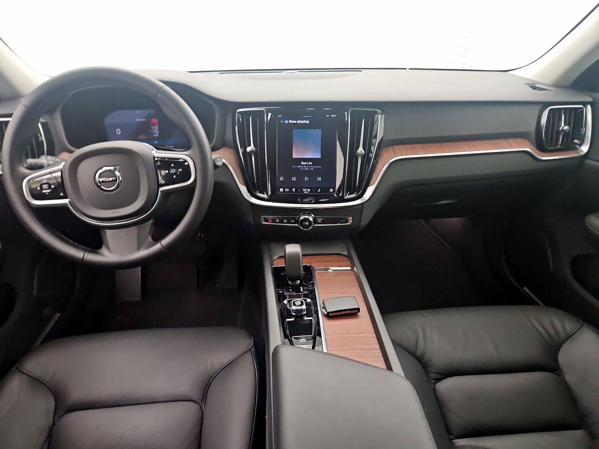 Thumbnail: 2025 Volvo S60 - 9