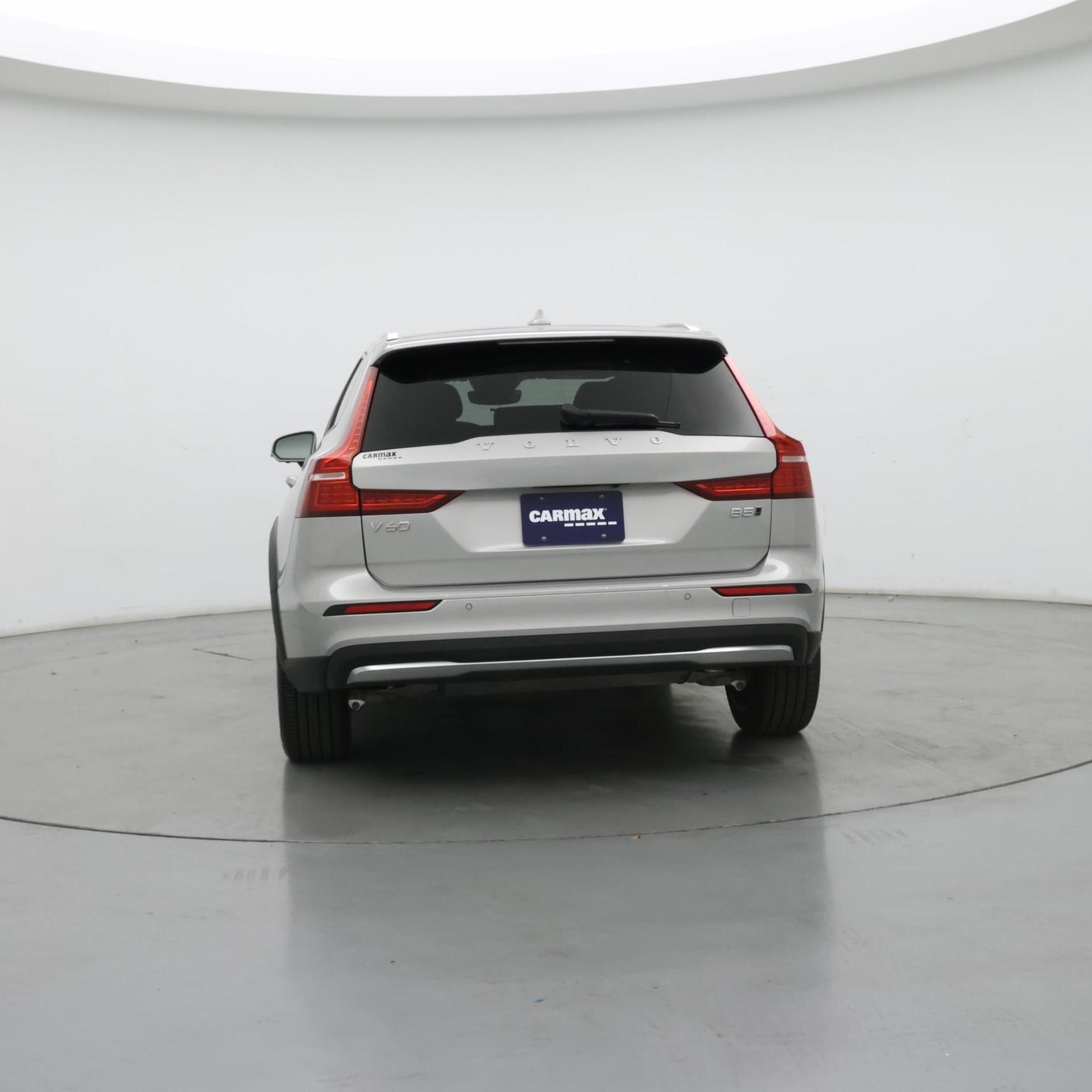 Thumbnail: 2025 Volvo S60 - 6