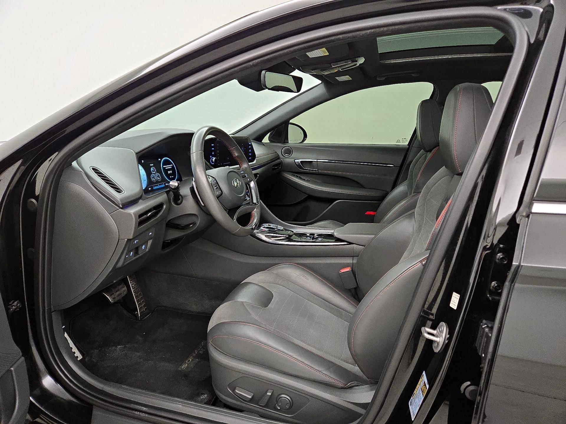 Thumbnail: 2023 Hyundai Sonata - 11