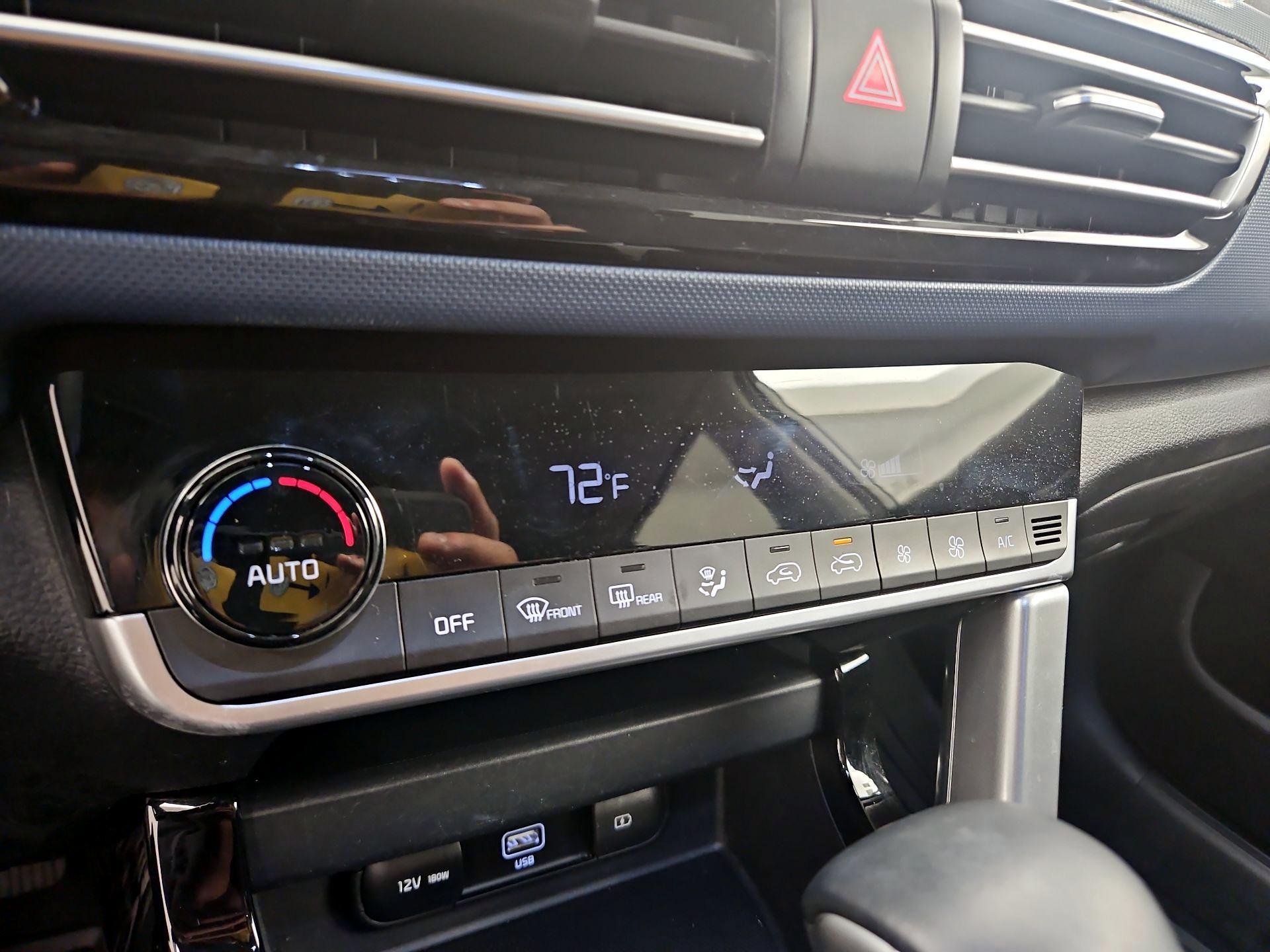 Thumbnail: 2023 Kia Seltos - 16