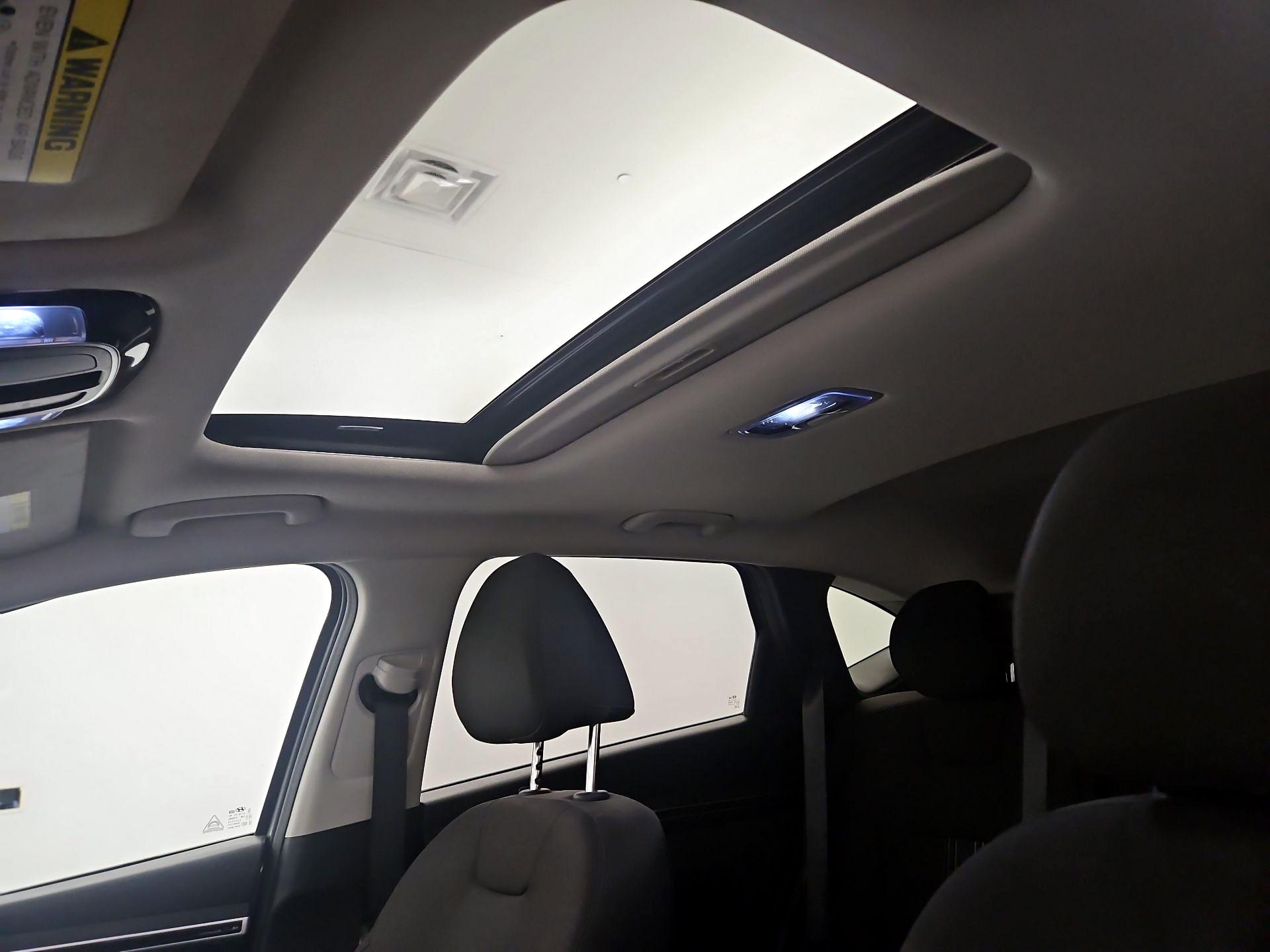 Thumbnail: 2022 Hyundai Tucson - 18