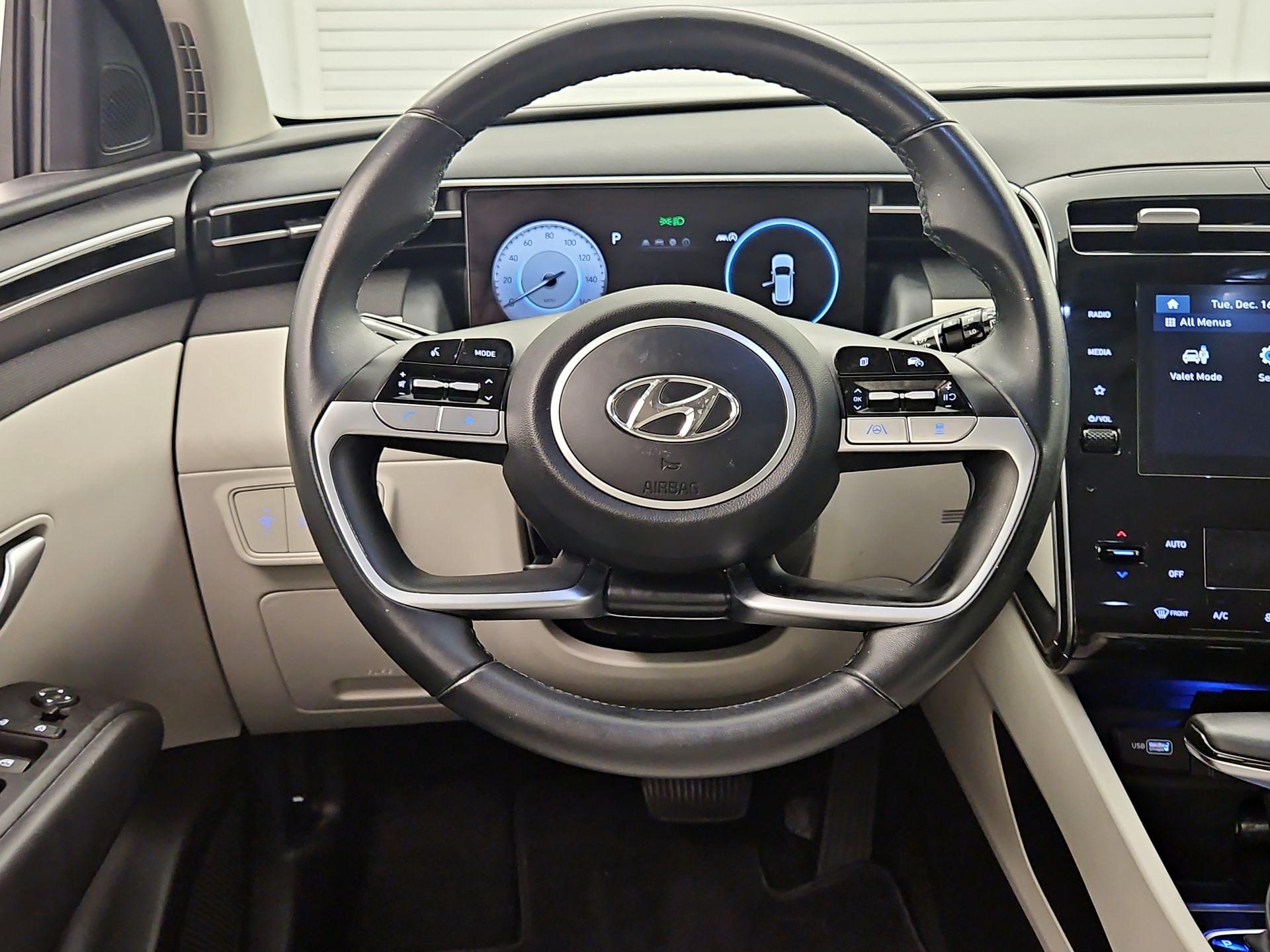 Thumbnail: 2023 Hyundai Tucson - 10