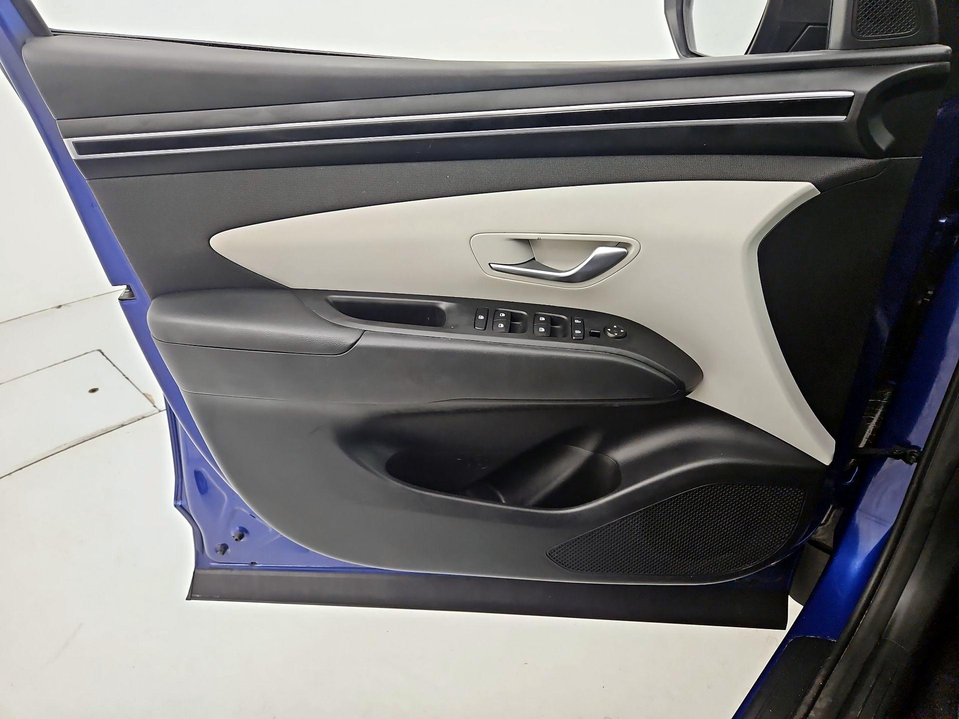 Thumbnail: 2023 Hyundai Tucson - 12