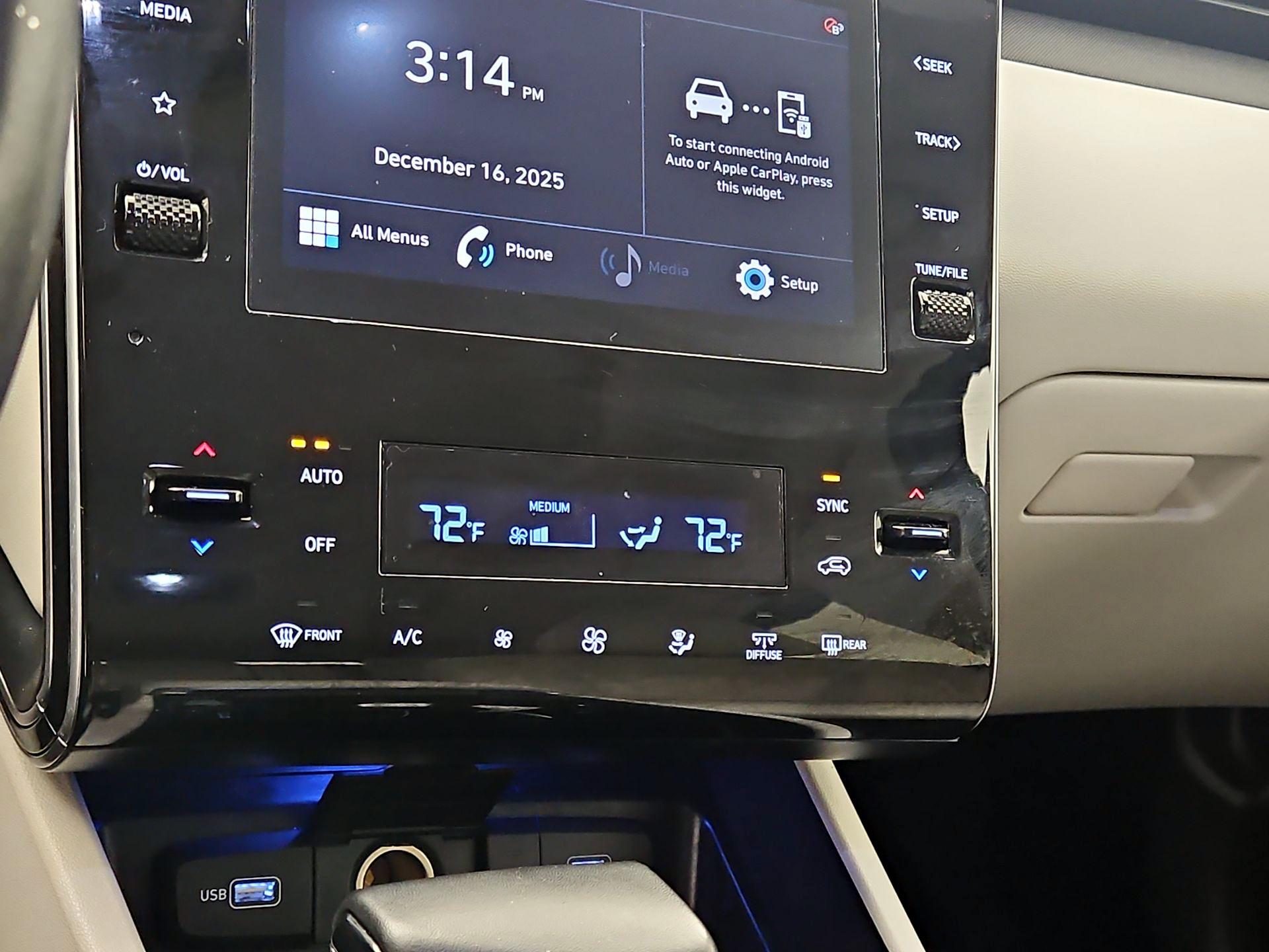 Thumbnail: 2023 Hyundai Tucson - 16