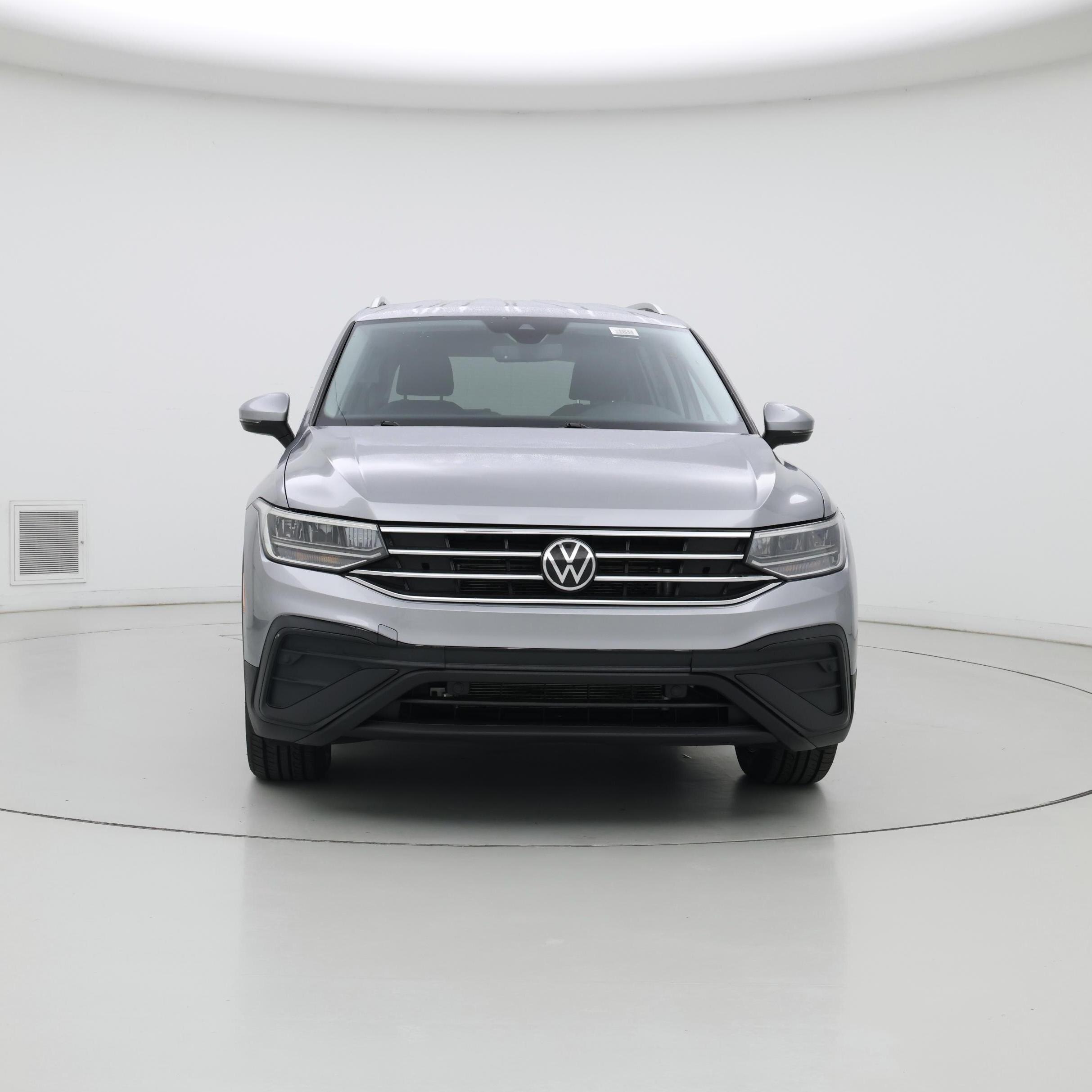 Thumbnail: 2022 Volkswagen Tiguan - 5