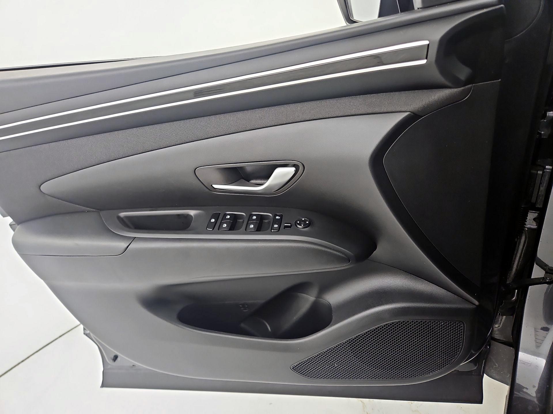 Thumbnail: 2023 Hyundai Tucson - 12