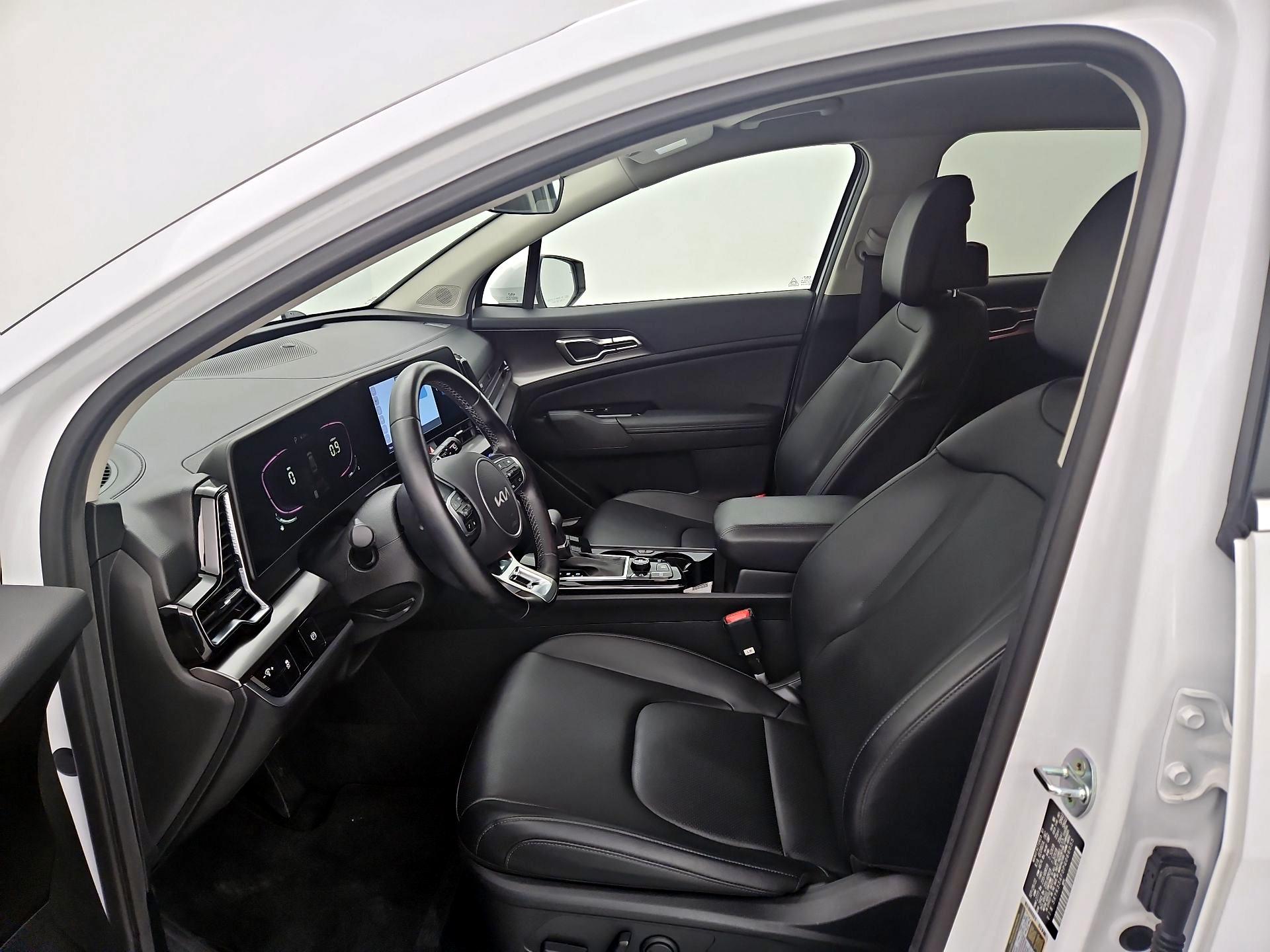 Thumbnail: 2023 Kia Sportage - 11