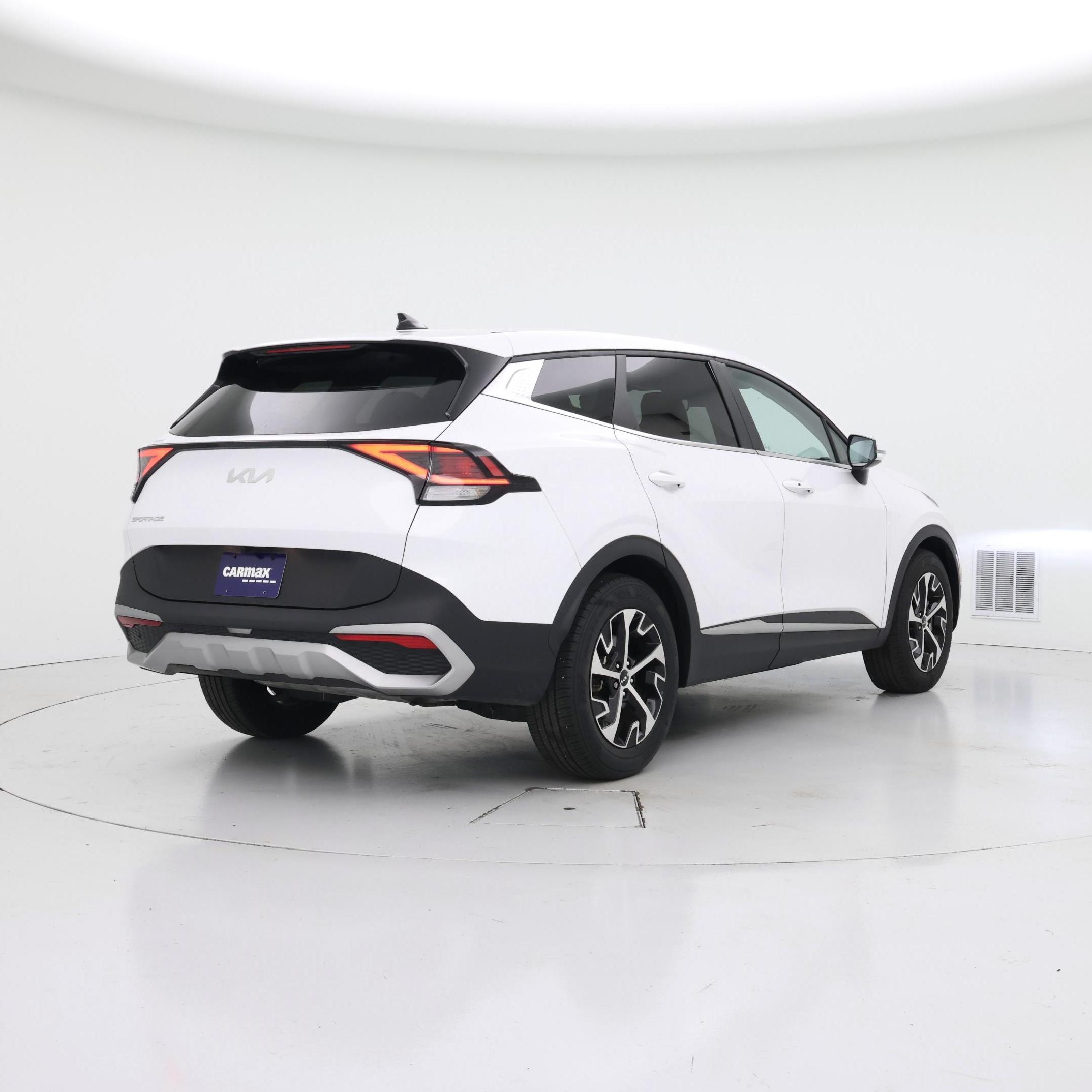 Thumbnail: 2023 Kia Sportage - 8