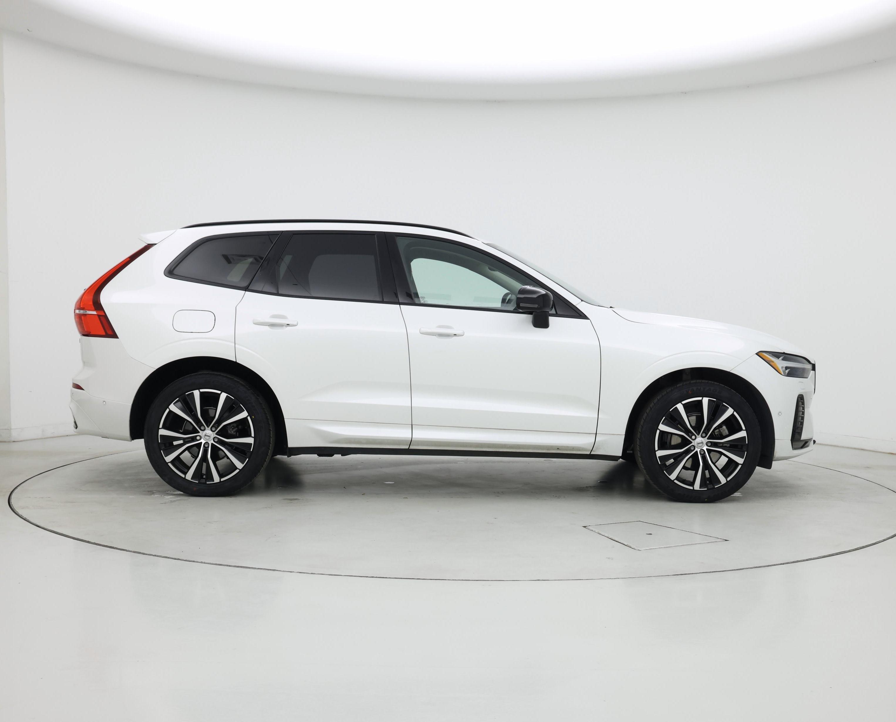 Thumbnail: 2023 Volvo XC60 - 7